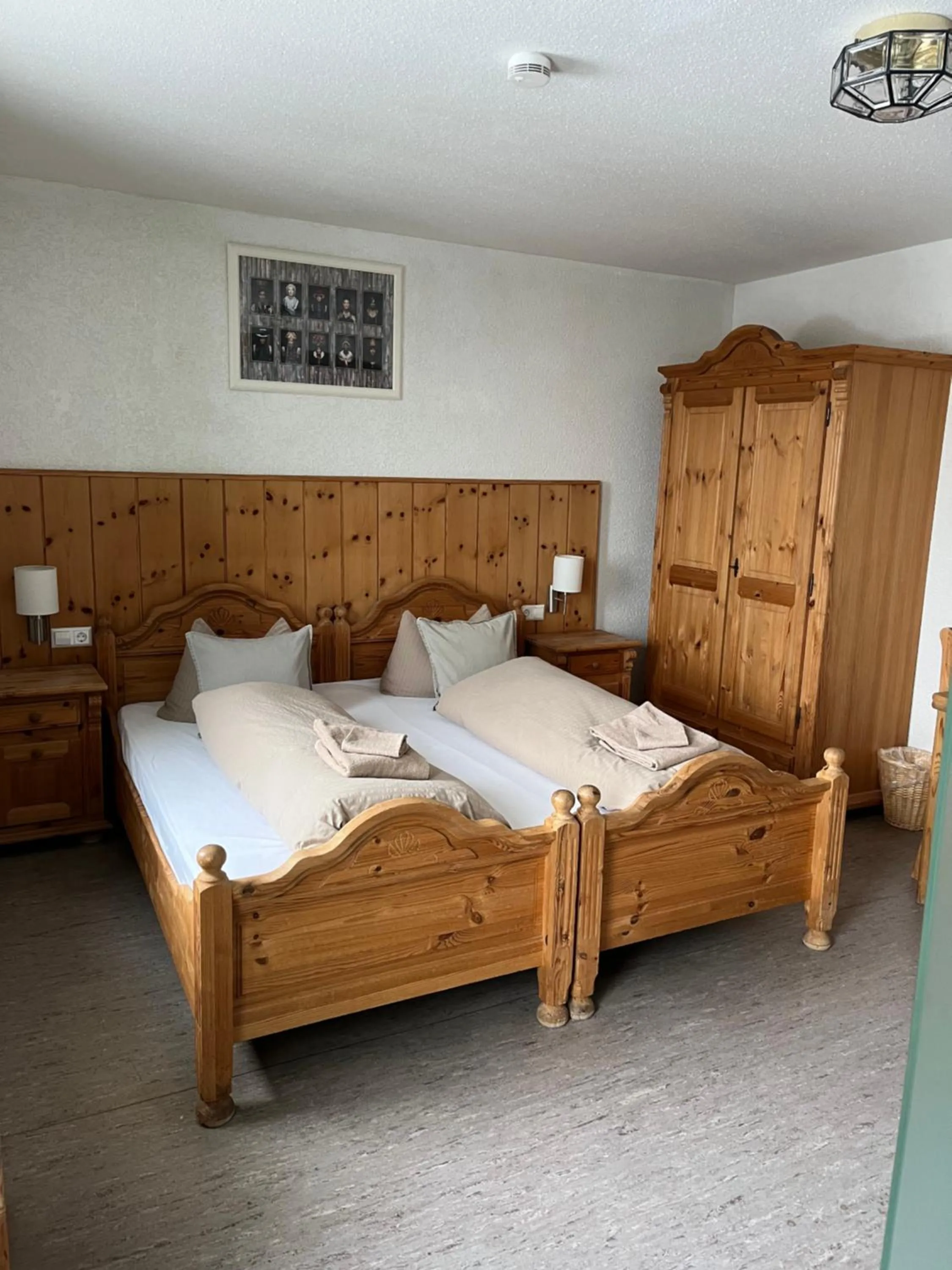 Photo of the whole room, Bed in Berggasthof zur Todtnauer Hütte