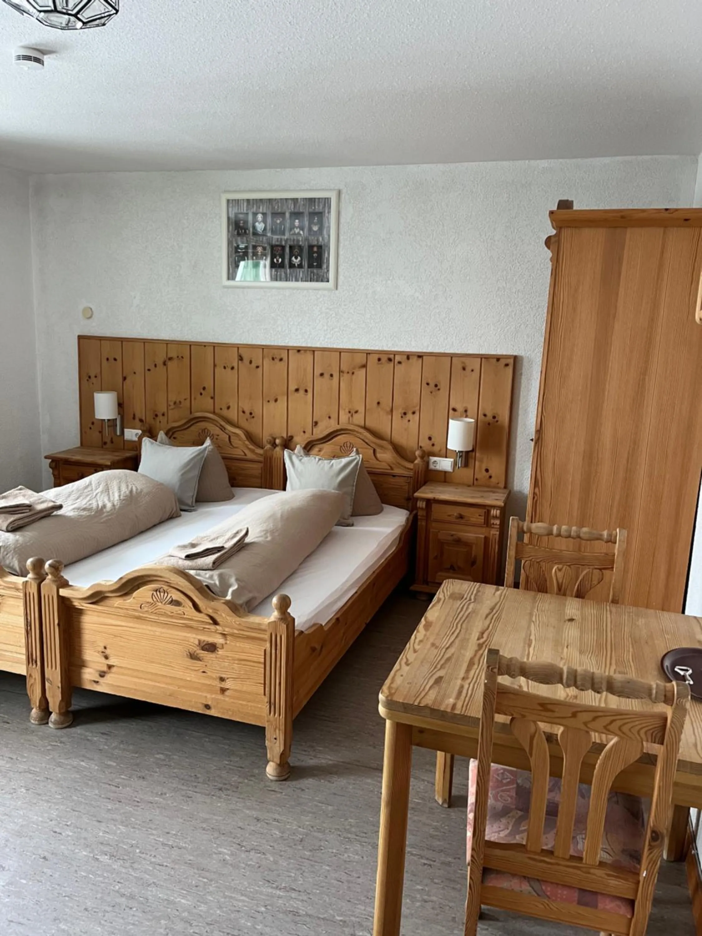 Photo of the whole room, Bed in Berggasthof zur Todtnauer Hütte