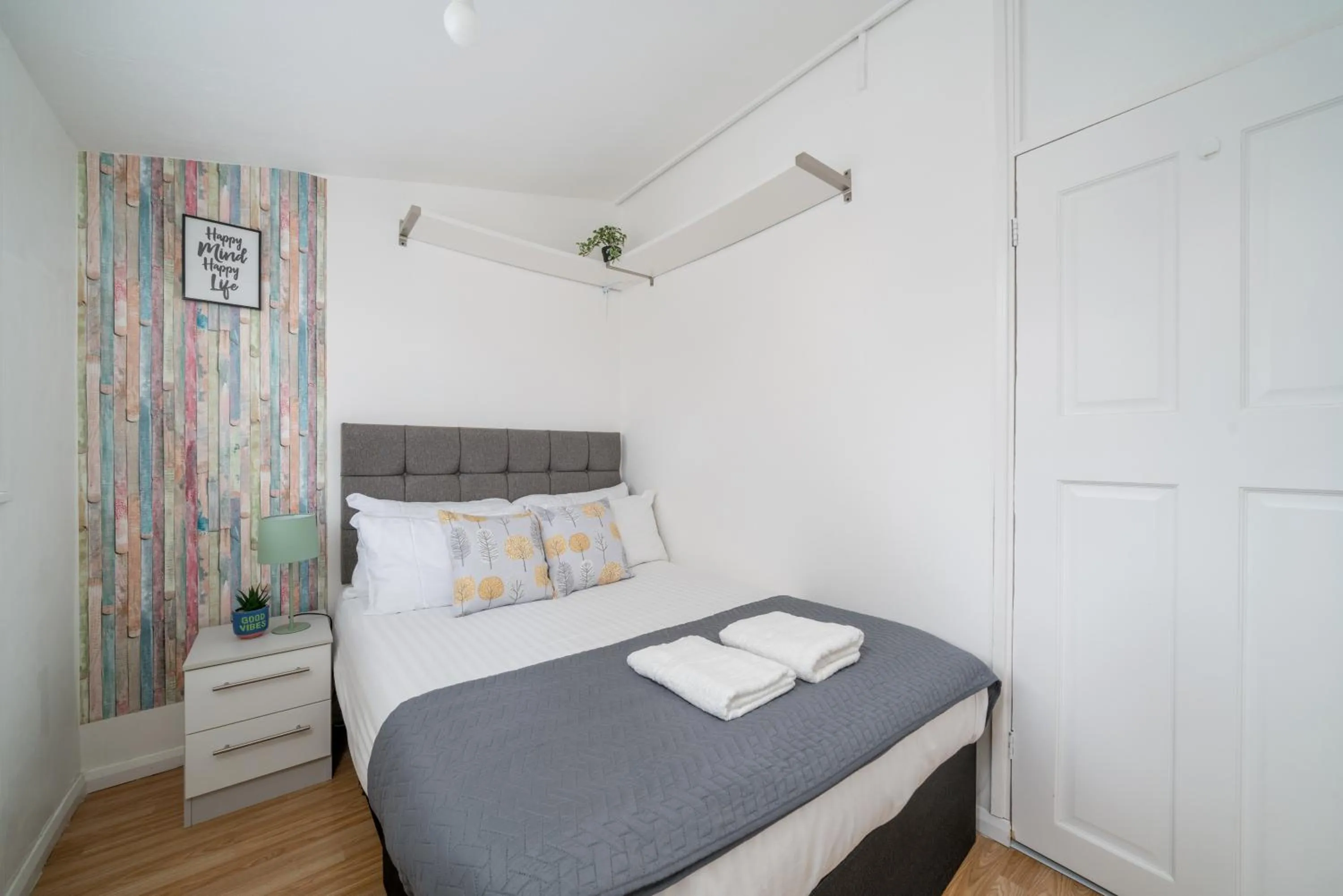 Bedroom, Bed in Skyvillion-STEVENAGE Amazing 3Bed House, Garden, Free Off Street Parking for 2 Cars, WiFi