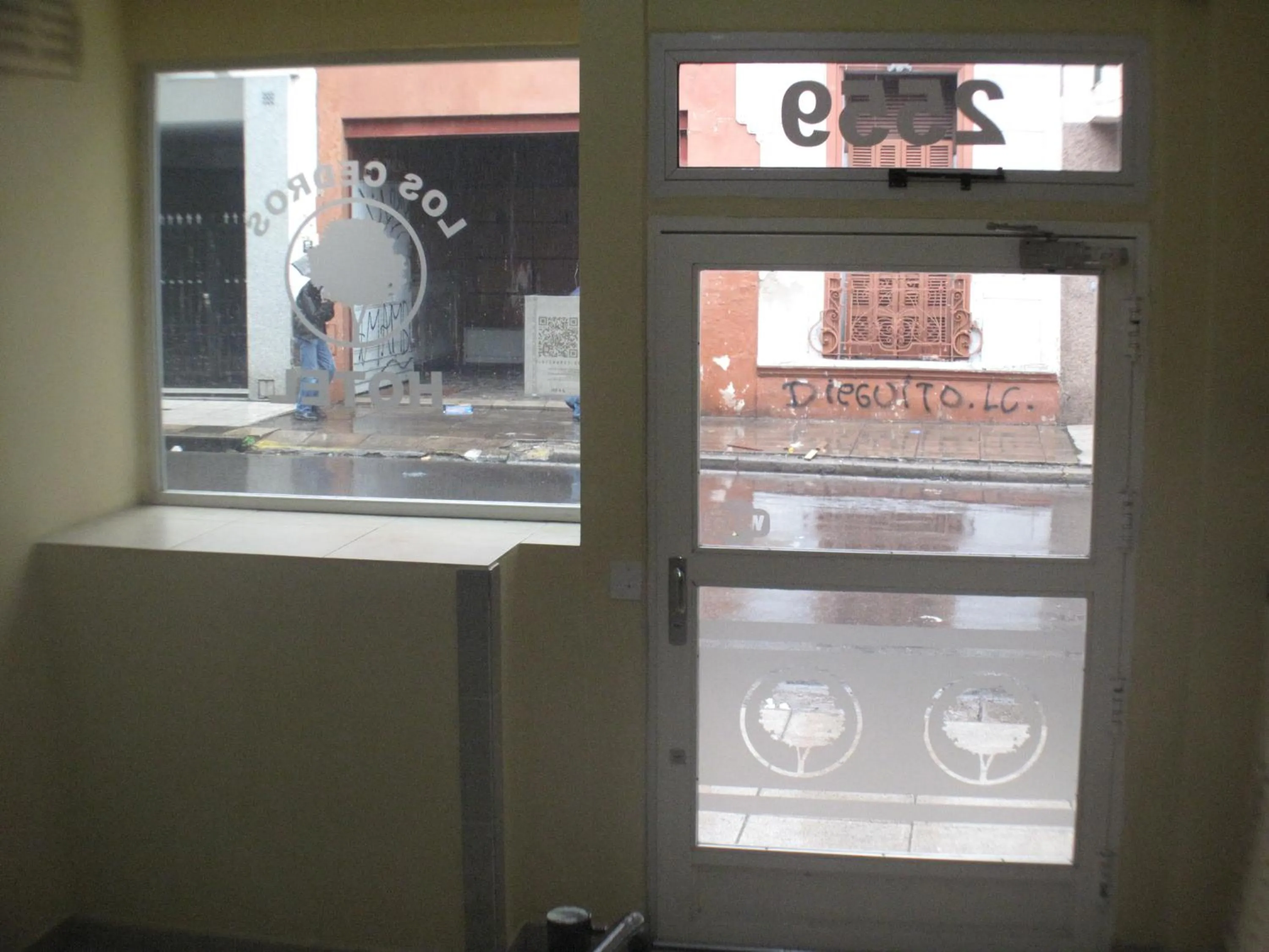 Logo/Certificate/Sign in Hotel Los Cedros