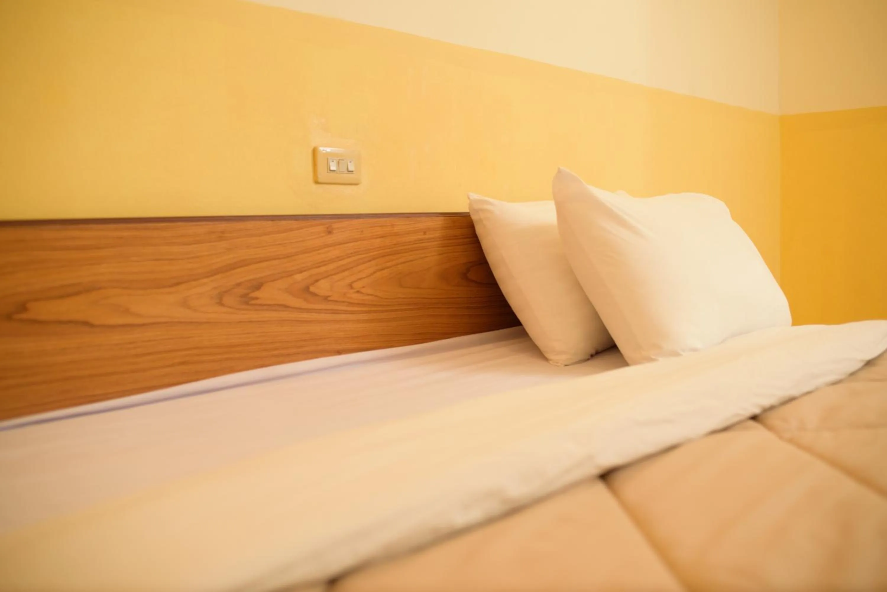 Bedroom, Bed in Kim Jek Cin 2 Hotel - โรงแรมกิมเจ็กซิน2