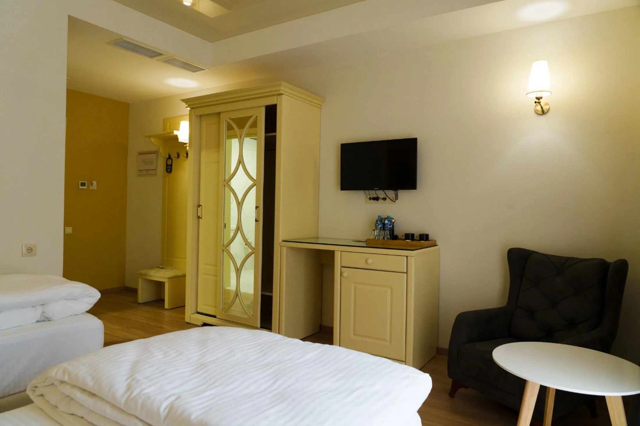 Bed in Wald Hotel Lagodekhi Rooms