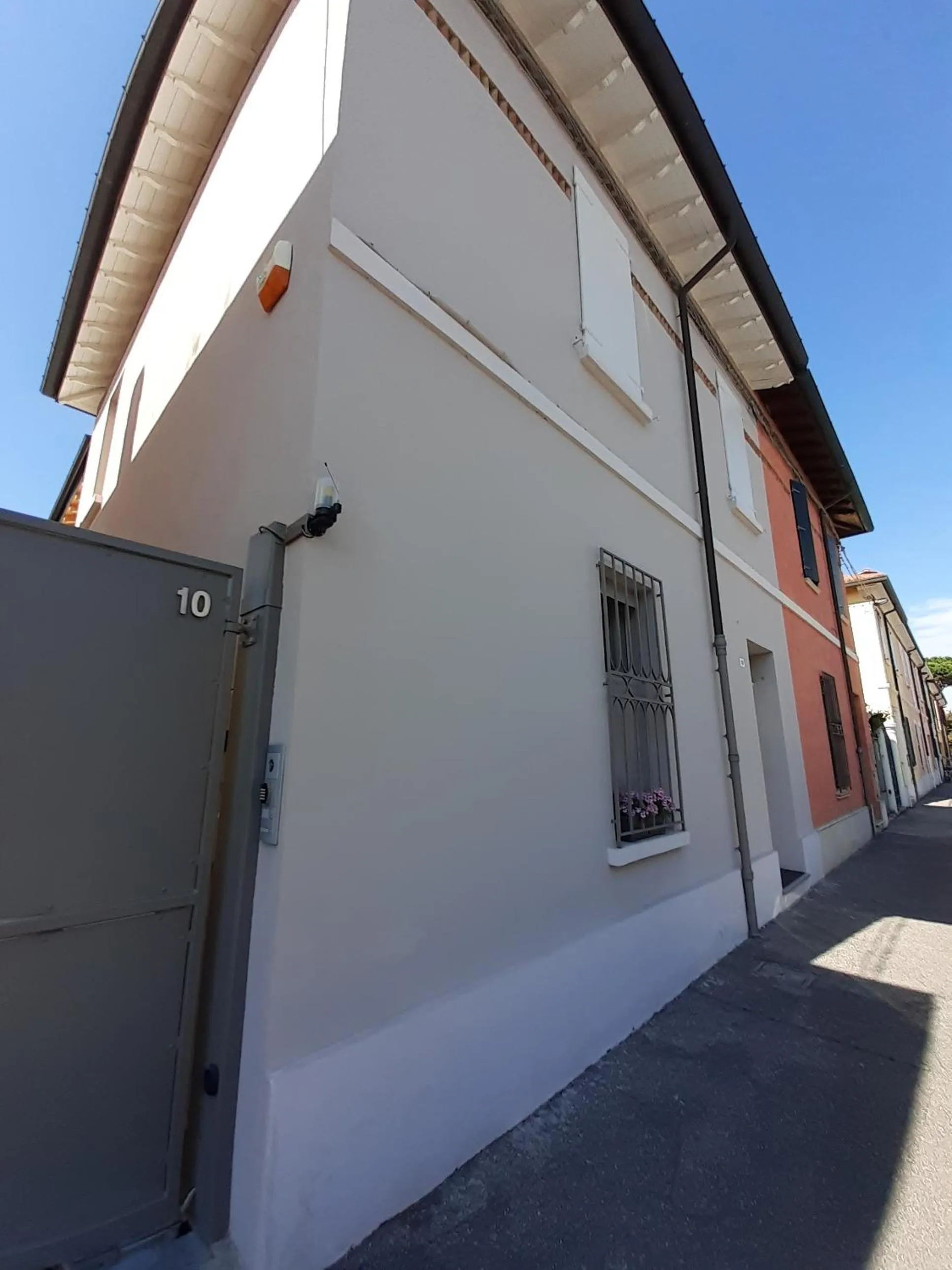 Property building in al n.10 BnB