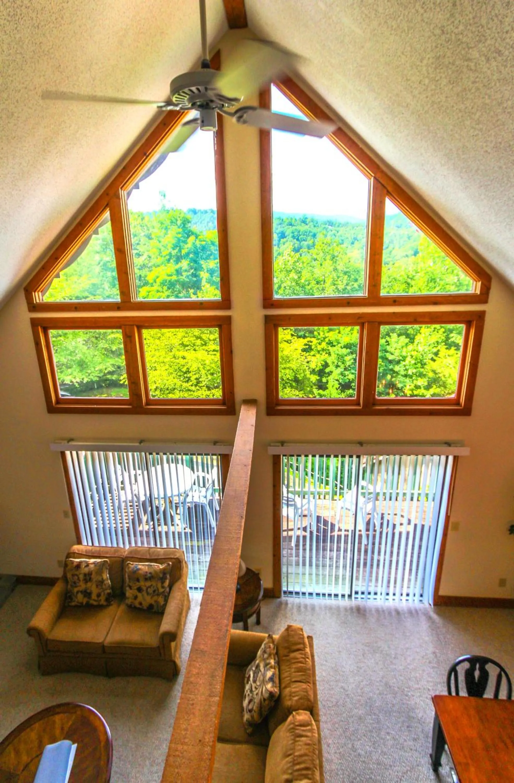 Living room in Alpine Crest Resort