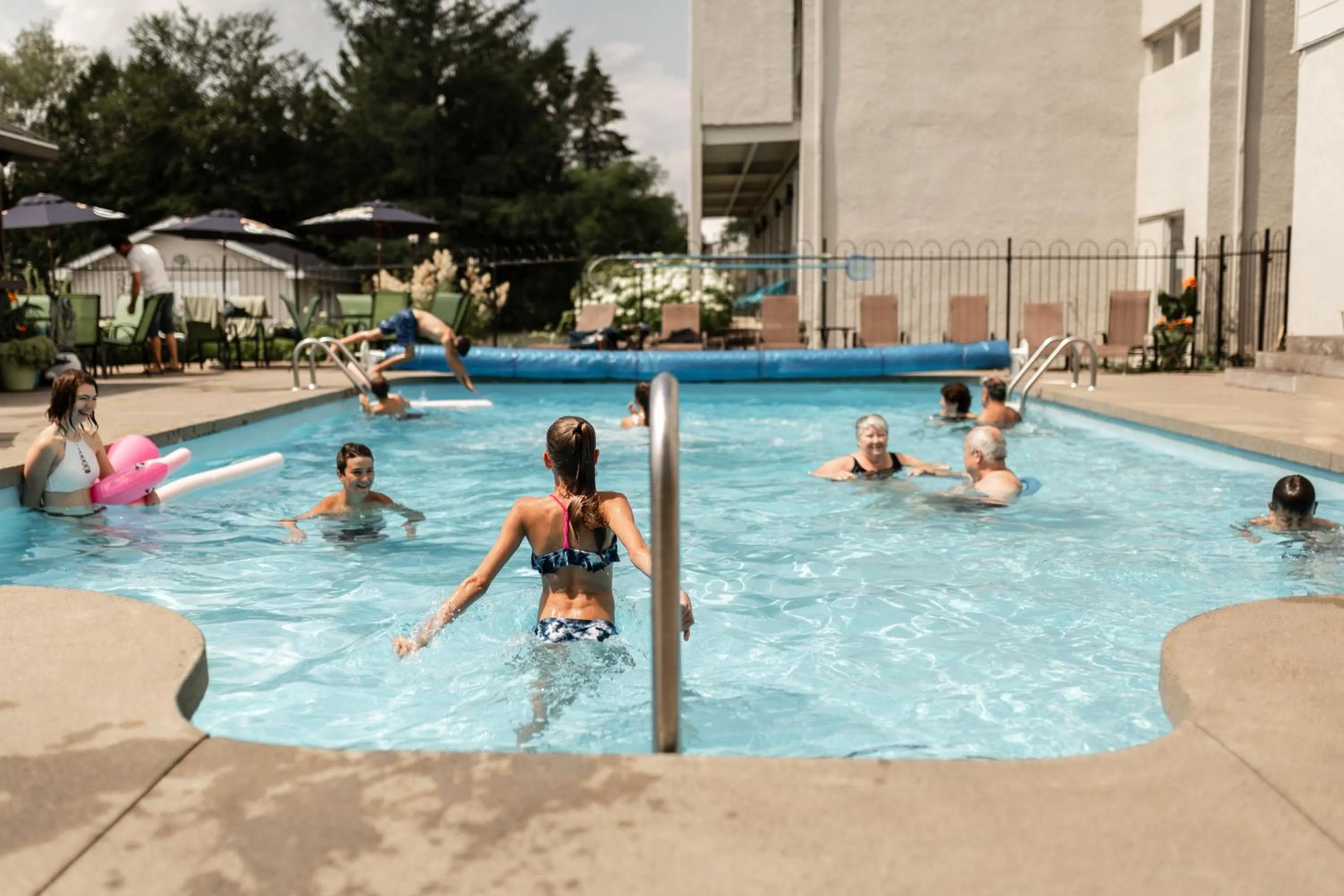 Swimming pool in Manoir Lac-Etchemin