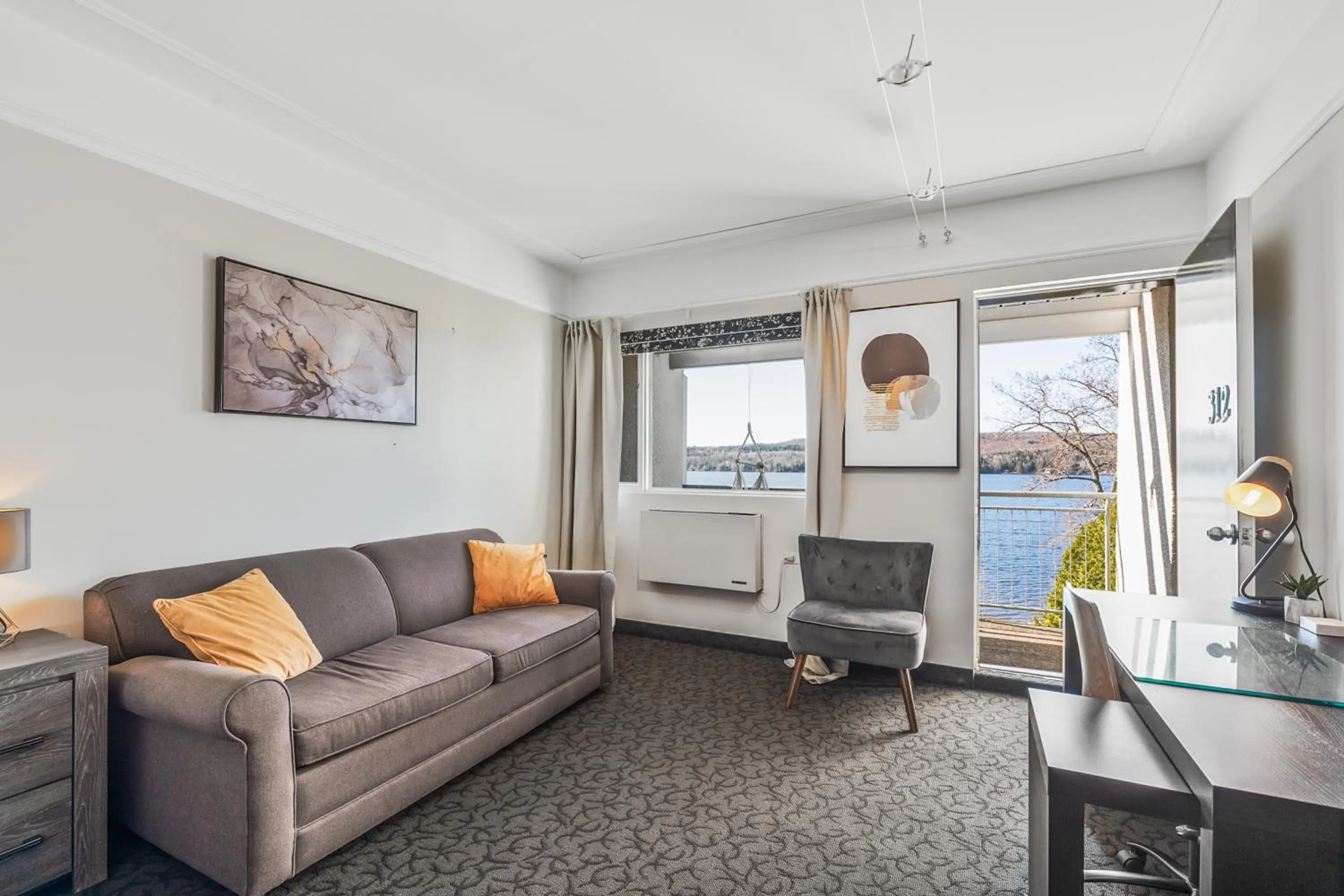 Seating area in Manoir Lac-Etchemin