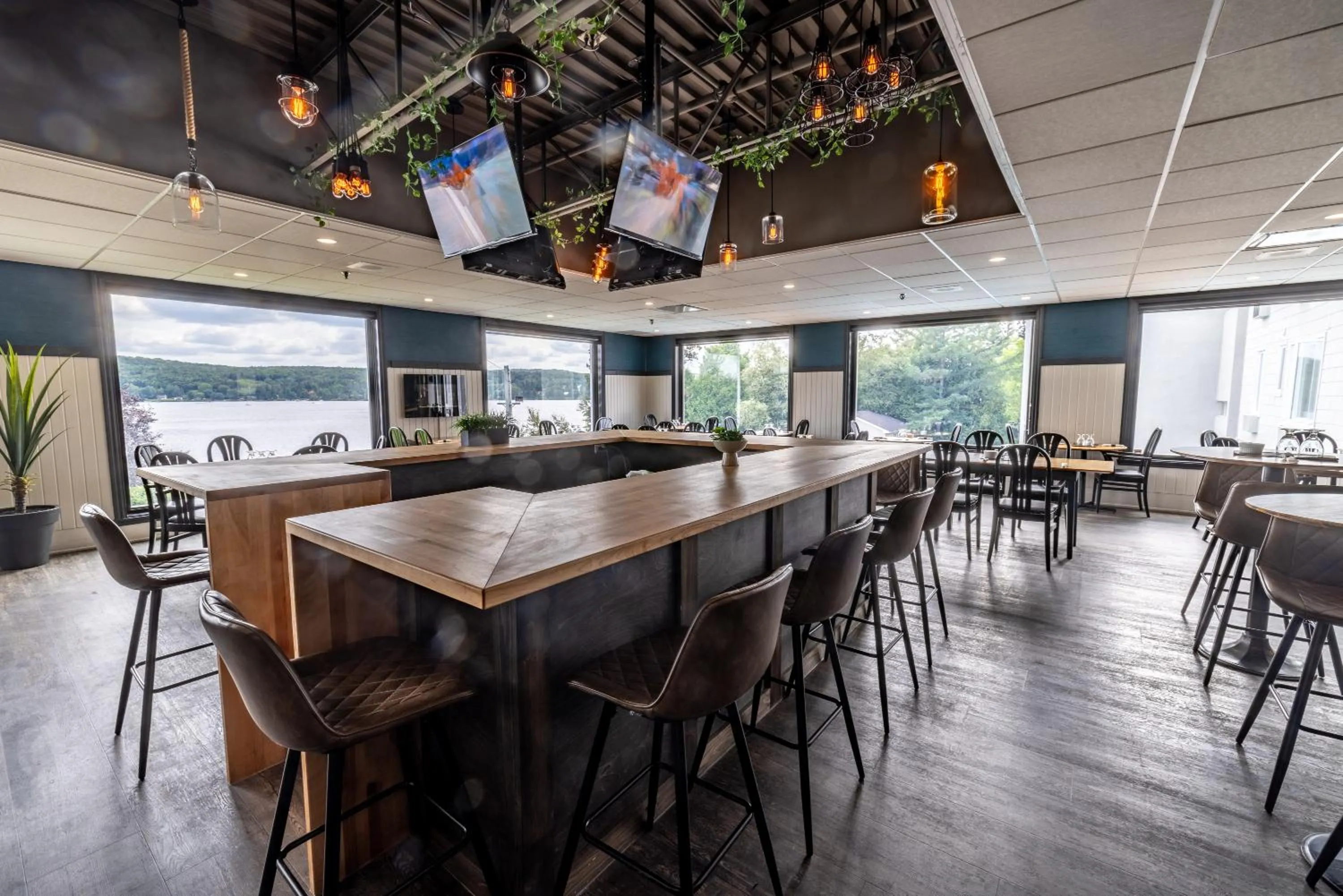 Restaurant/places to eat in Manoir Lac-Etchemin