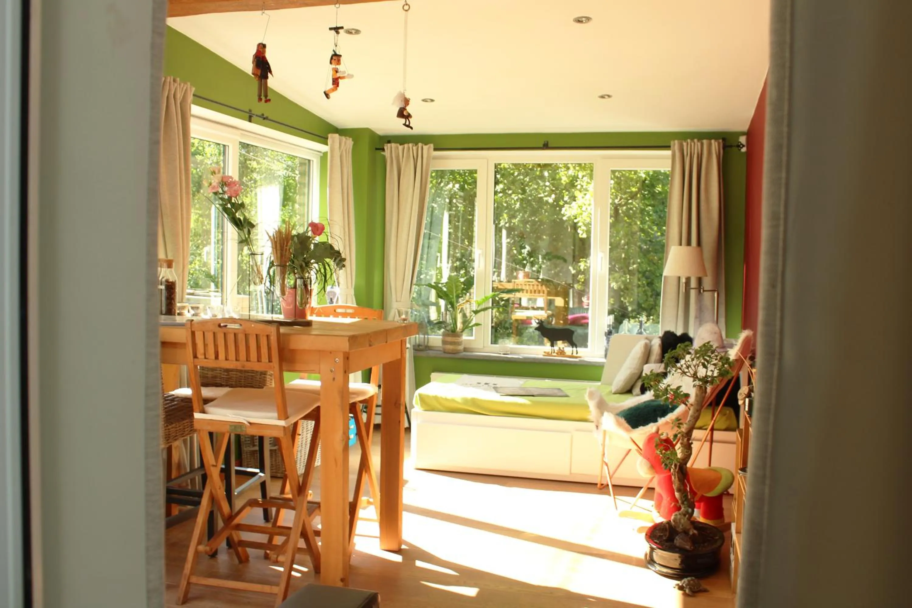 Living room in Chez Madame Irma