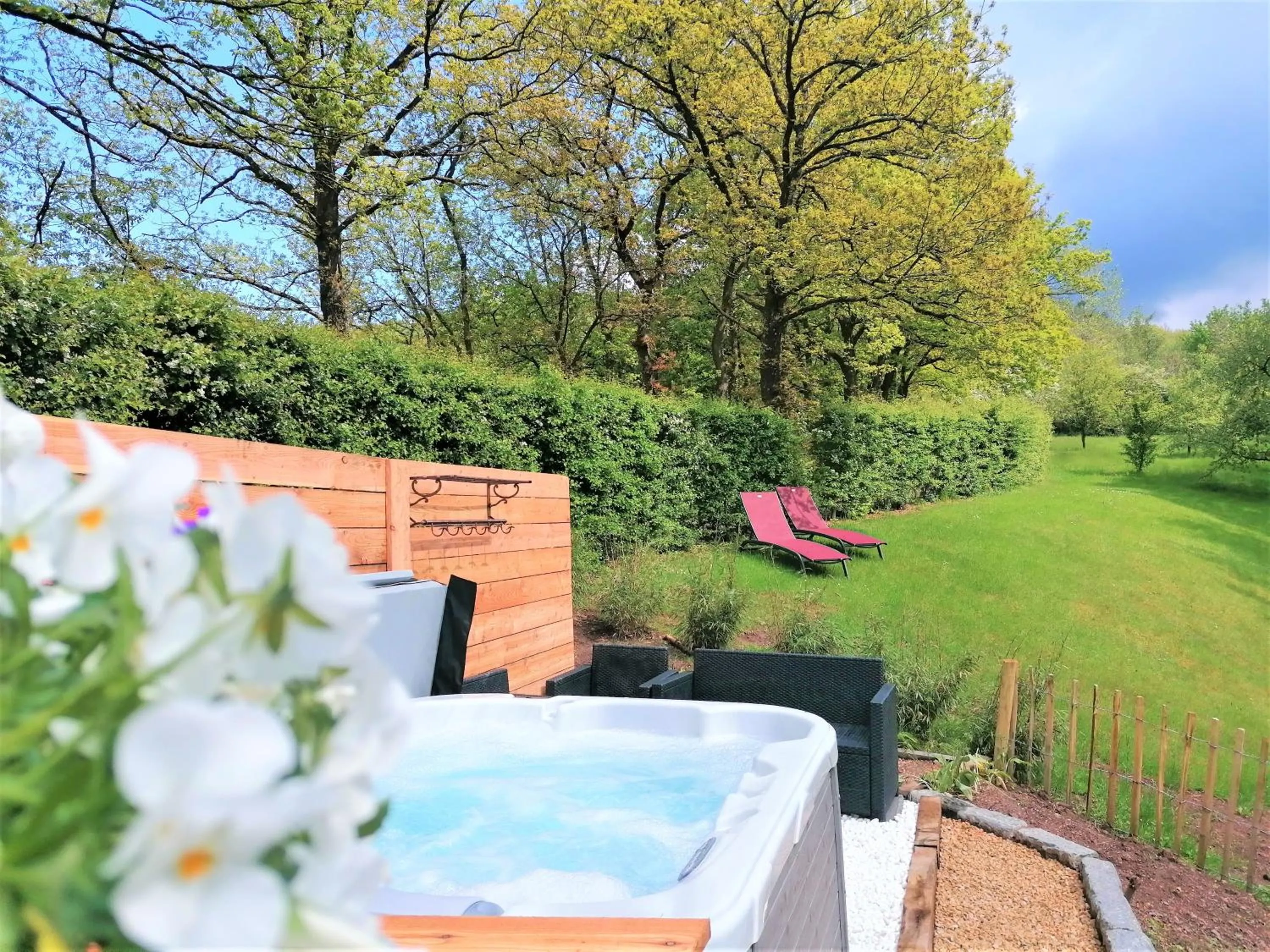 Hot Tub in Chez Madame Irma