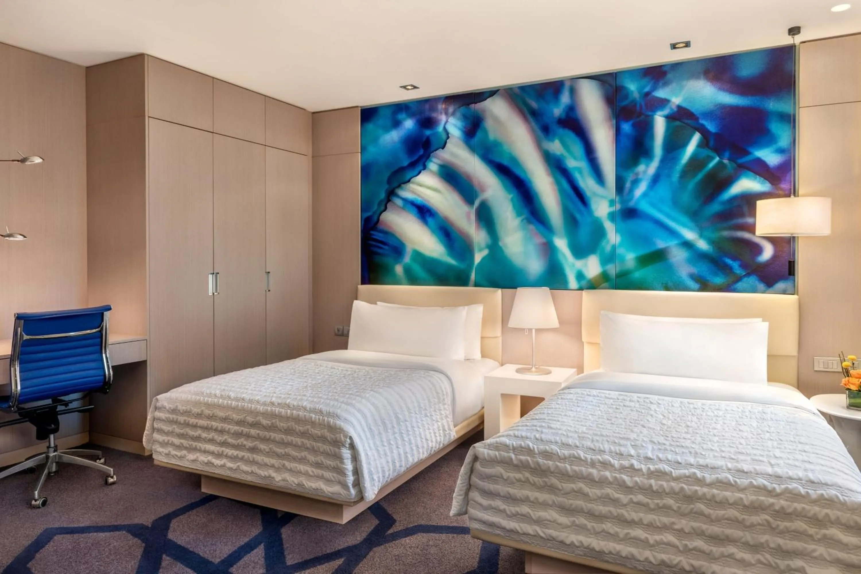 Bedroom, Bed in Le Royal Meridien Abu Dhabi