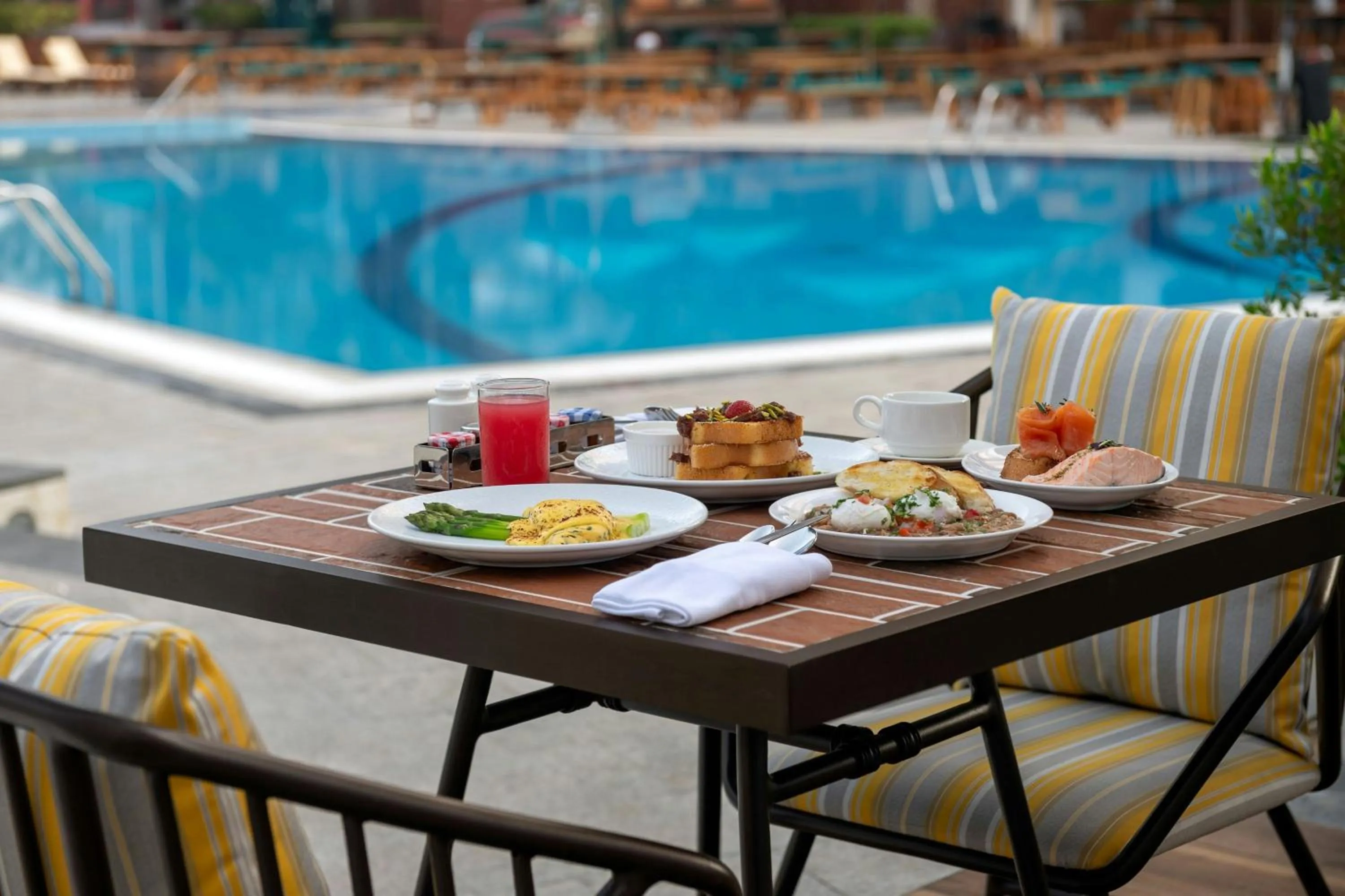 Breakfast in Le Royal Meridien Abu Dhabi