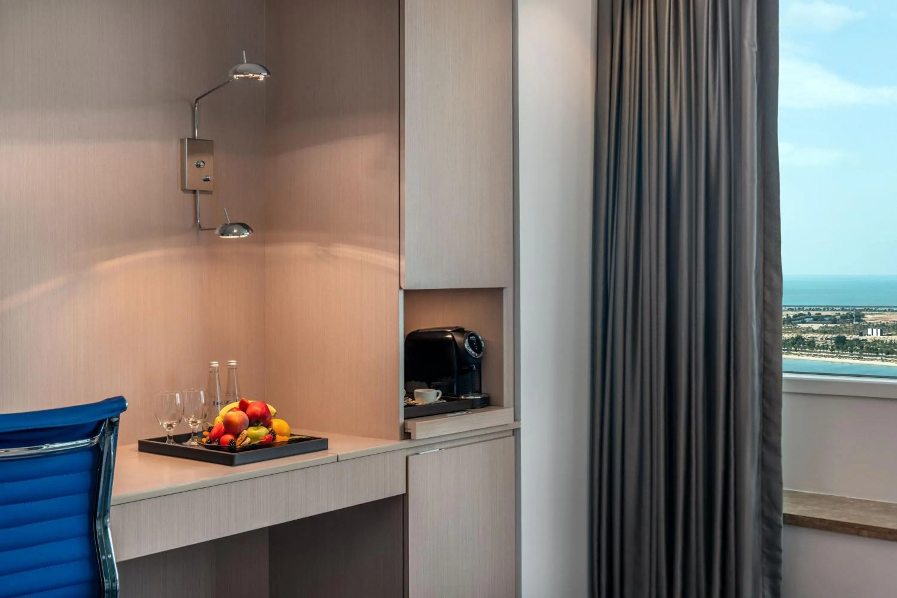 Photo of the whole room in Le Royal Meridien Abu Dhabi