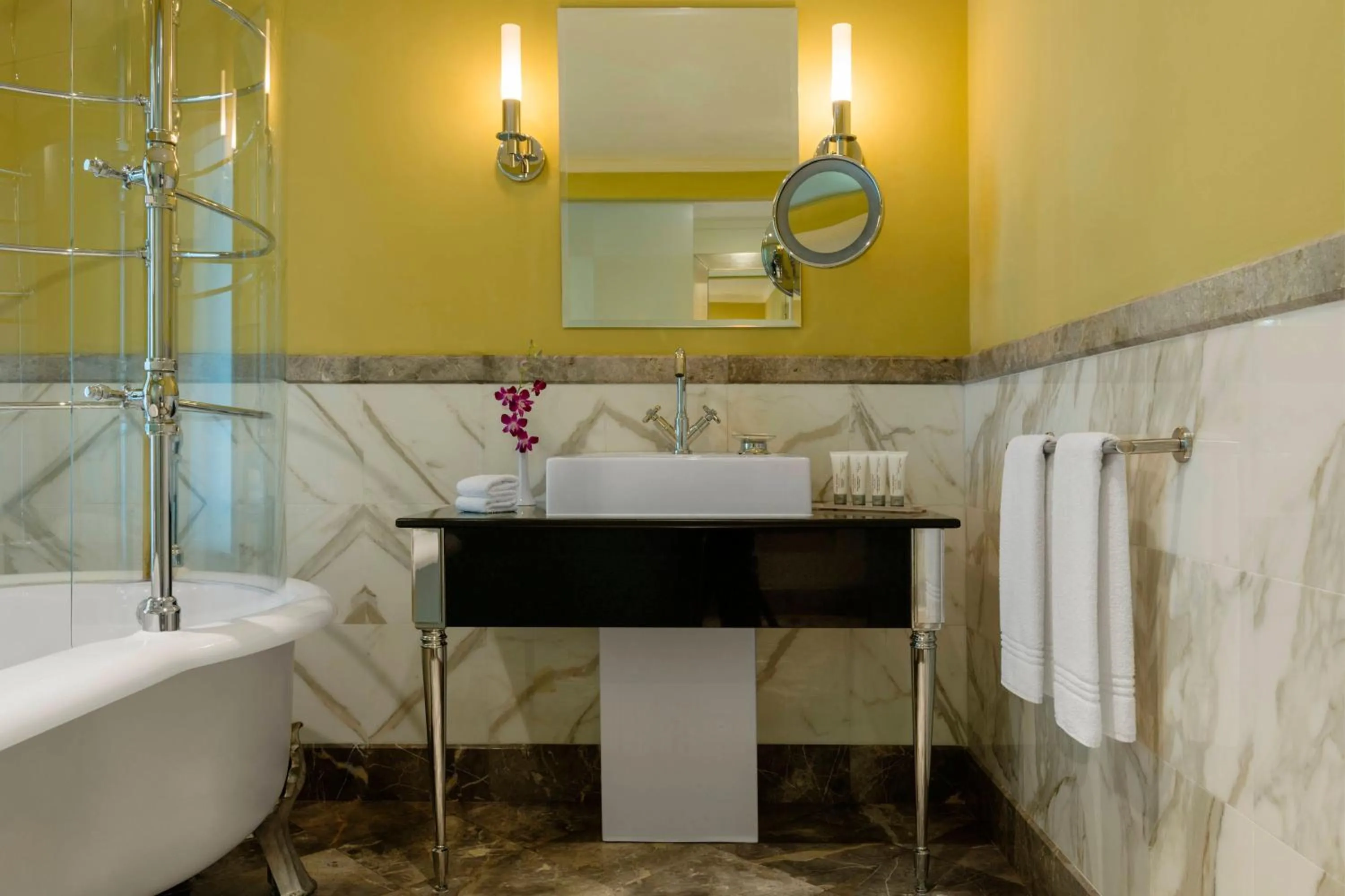 Bathroom in Le Royal Meridien Abu Dhabi