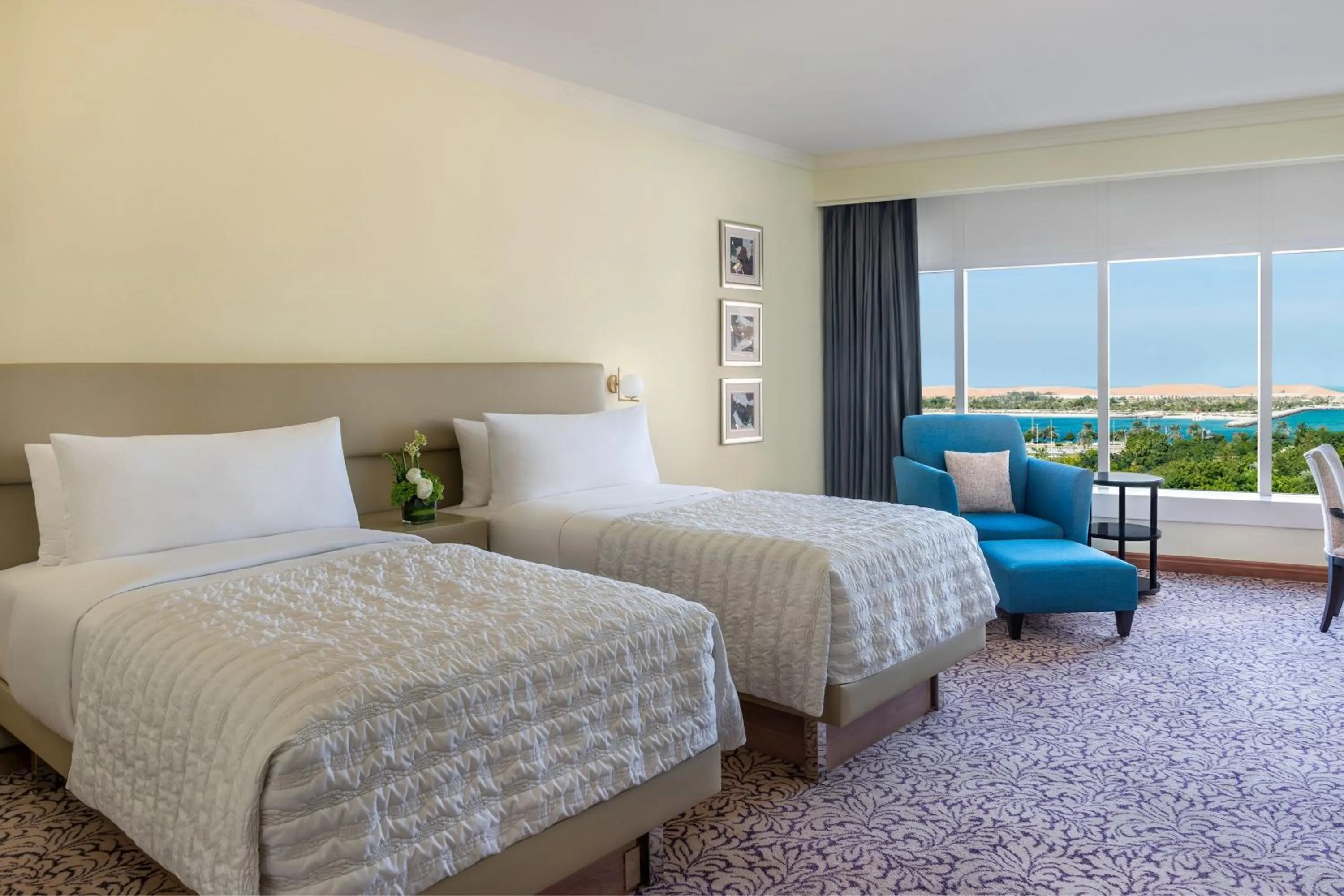 Bedroom, Bed in Le Royal Meridien Abu Dhabi