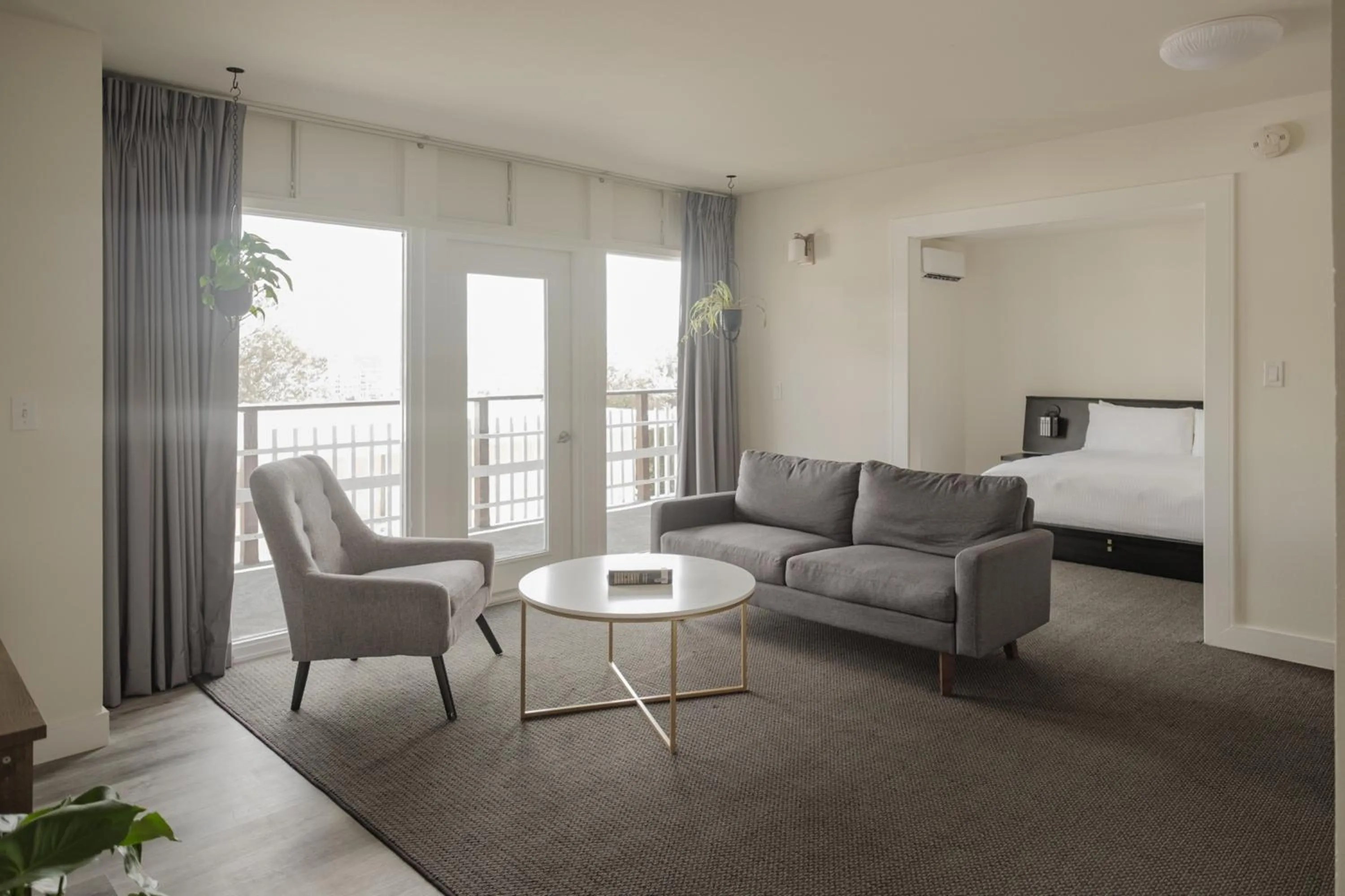 Seating area in Hollywood Hills Hotel