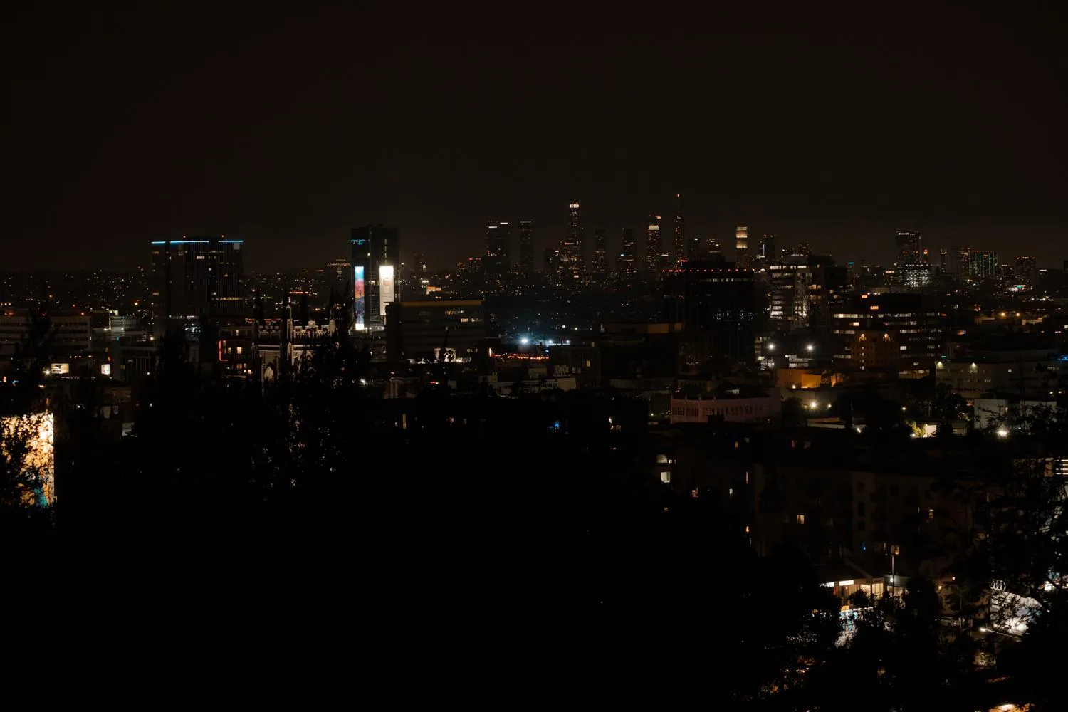 City view in Hollywood Hills Hotel