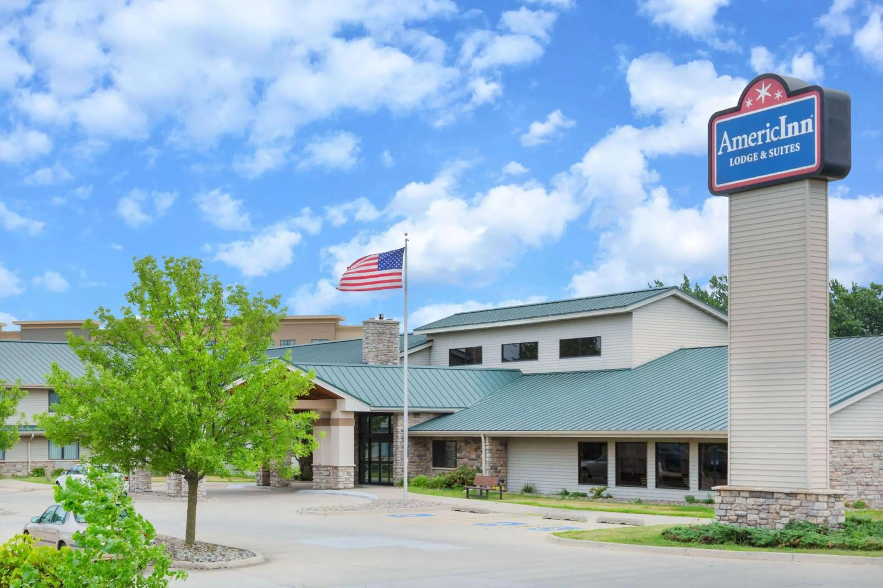Property building in AmericInn by Wyndham Ankeny/Des Moines