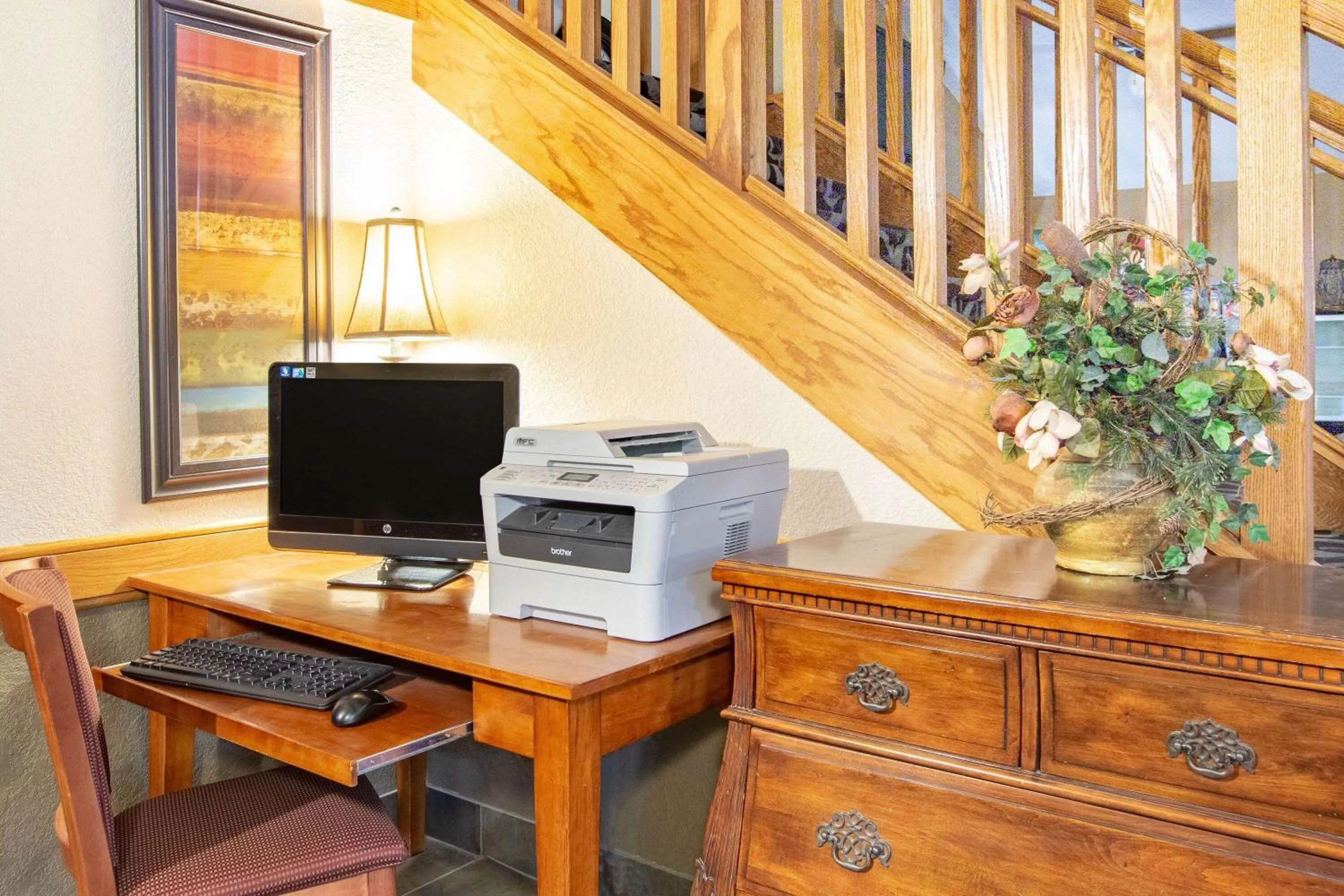 Food and drinks in AmericInn by Wyndham Ankeny/Des Moines