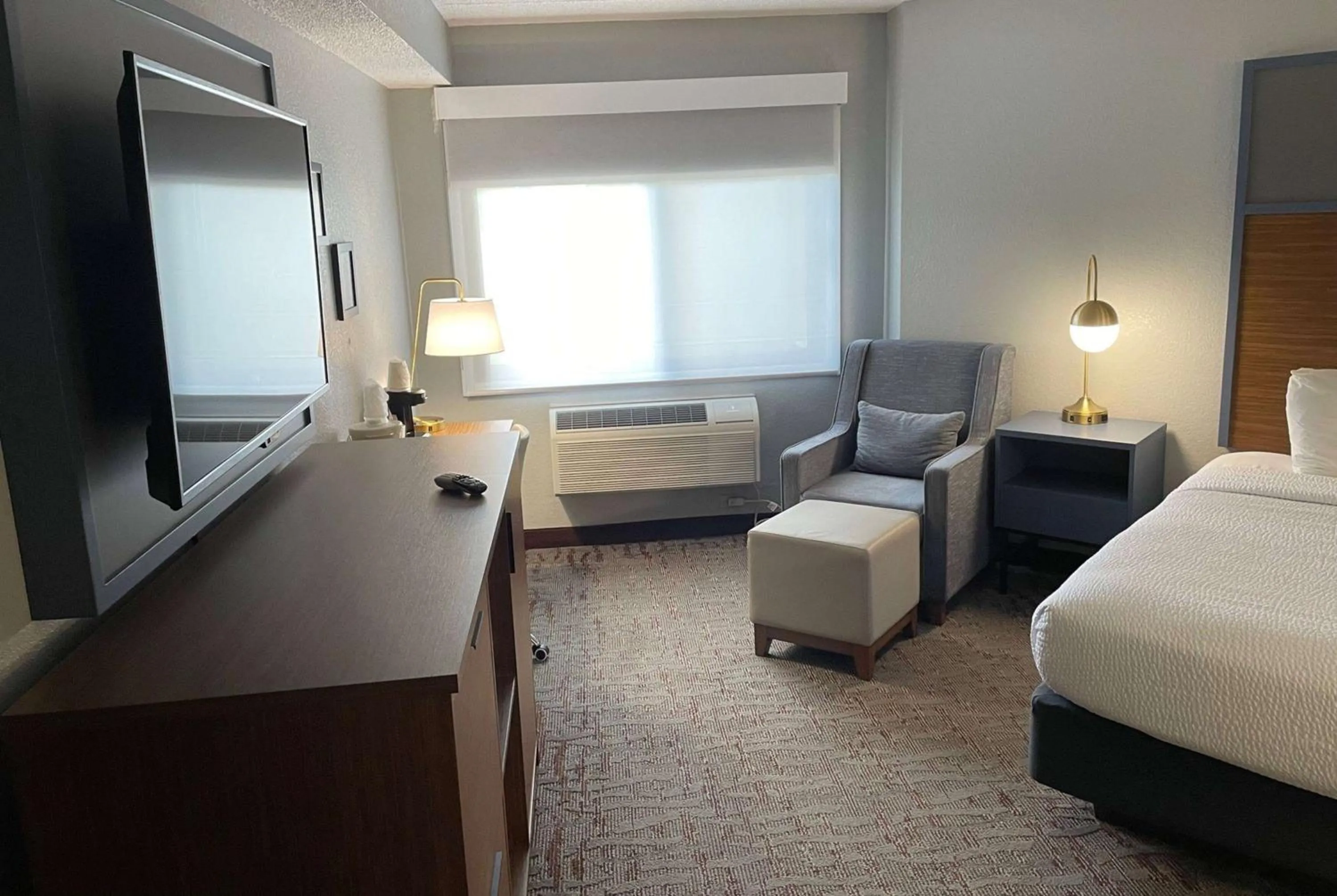 Photo of the whole room, Bed in AmericInn by Wyndham Ankeny/Des Moines