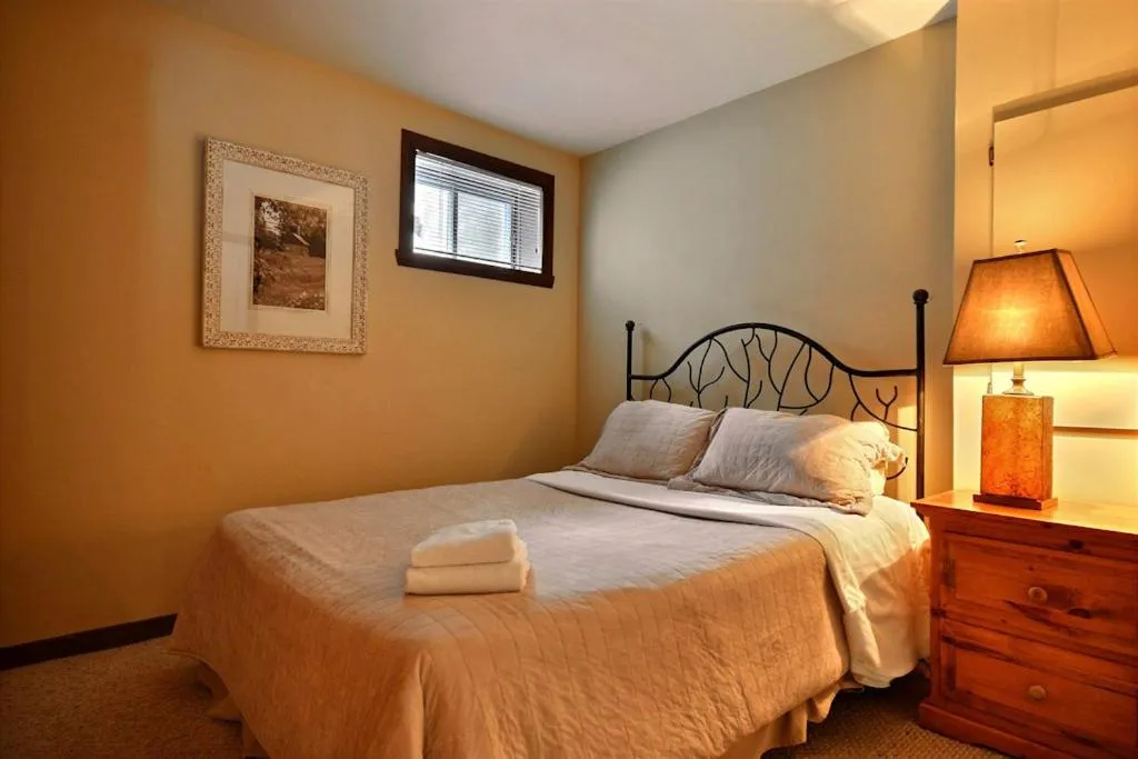 Bed in Aiglon by Rendez-Vous Mont-Tremblant