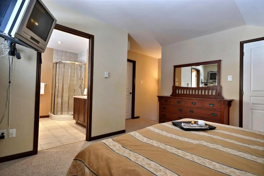 Bed in Aiglon by Rendez-Vous Mont-Tremblant