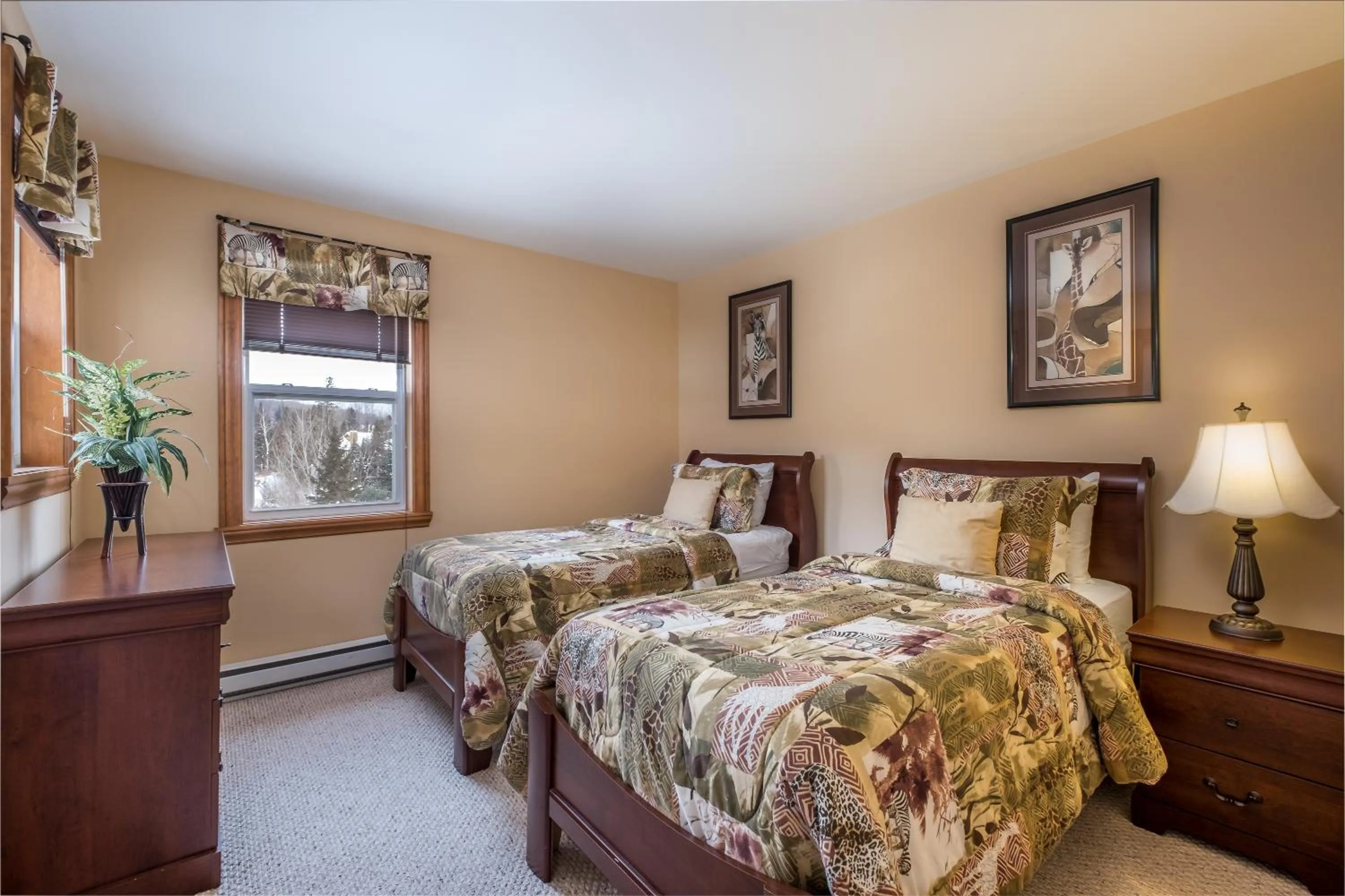 Bed in Aiglon by Rendez-Vous Mont-Tremblant