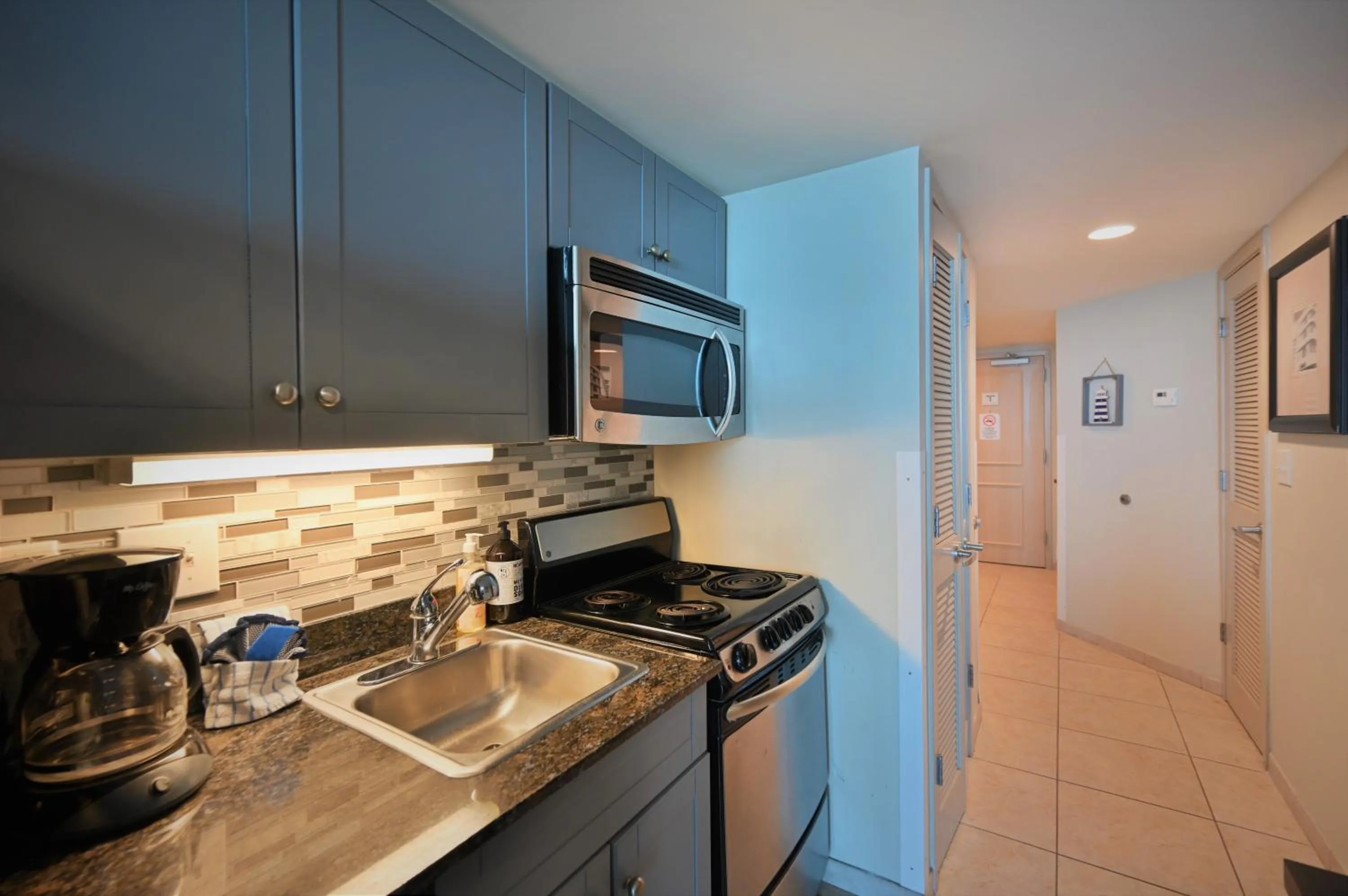 Kitchen or kitchenette in Spectacular Ocean Front Real 1 Bedroom Condo, 2 Ba