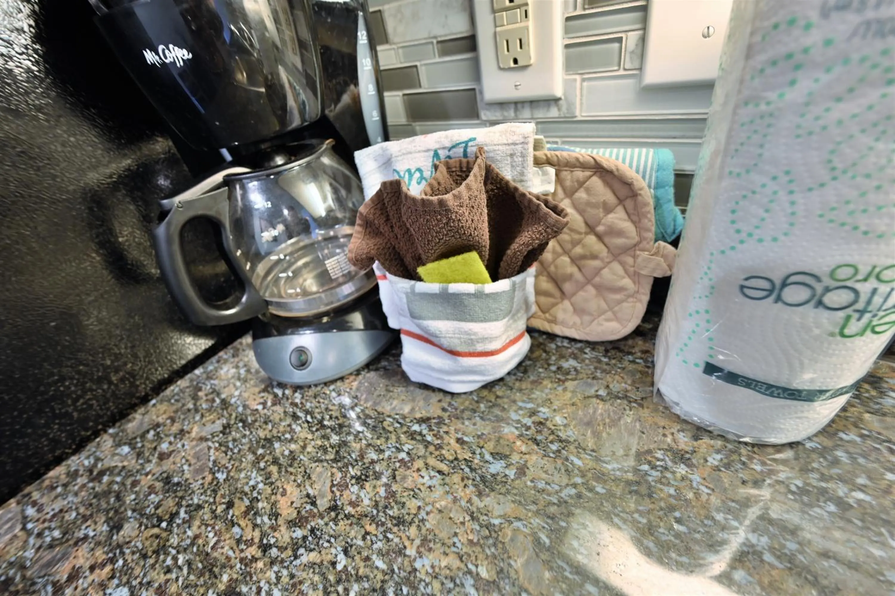 Coffee/tea facilities in Spectacular Ocean Front Real 1 Bedroom Condo, 2 Ba