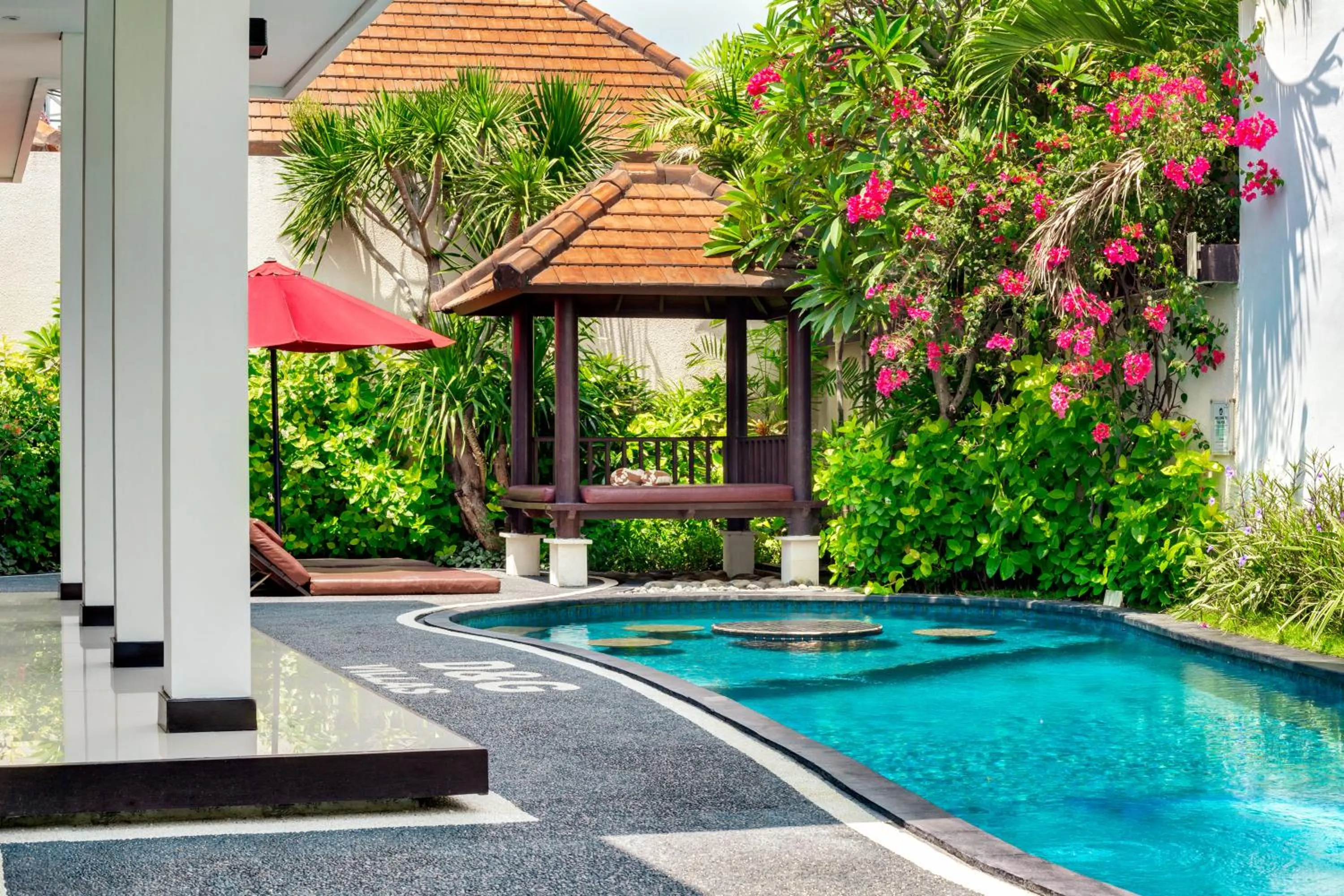 Swimming pool in D&G Villas Nusa Dua