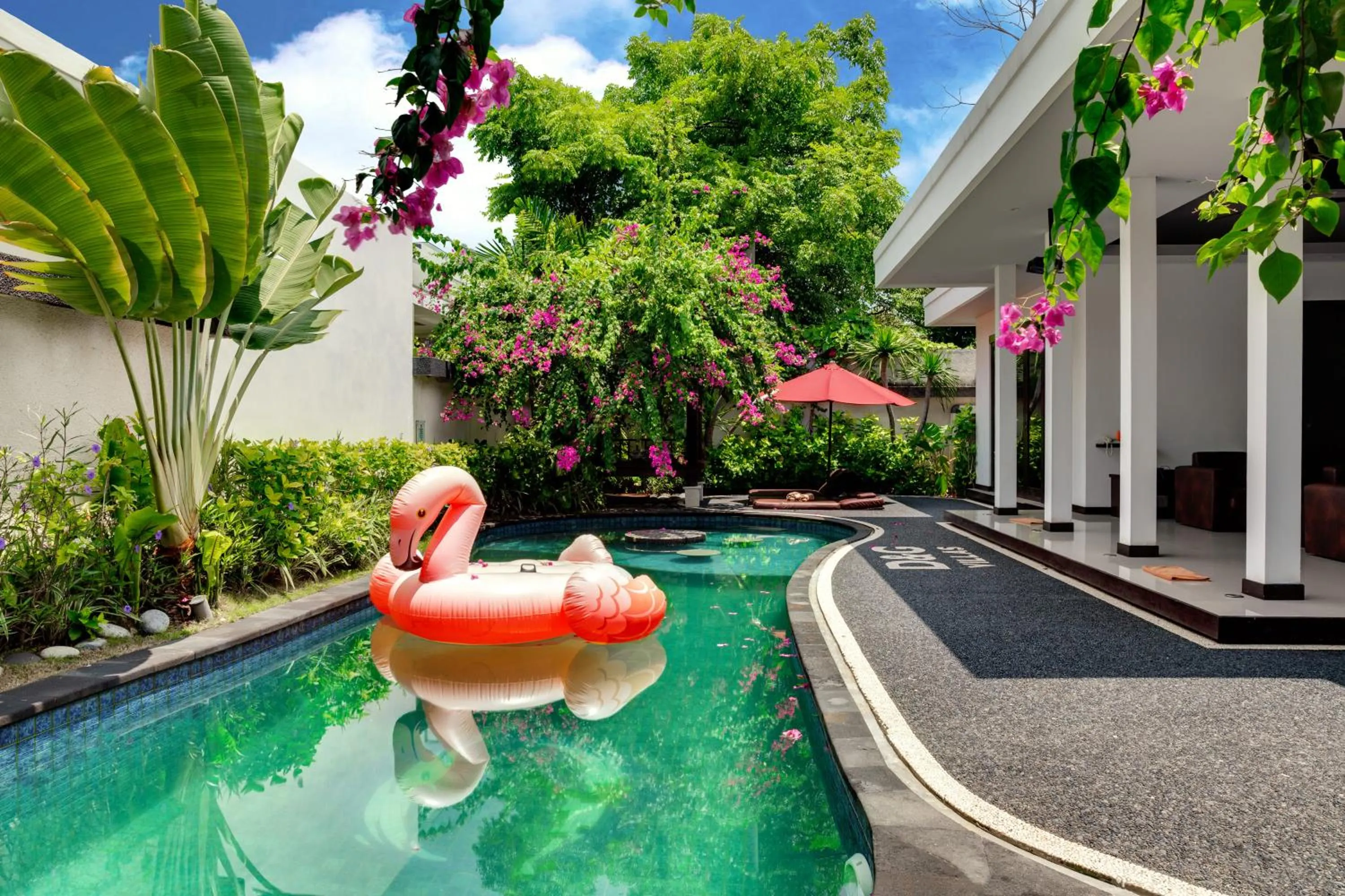 Swimming pool in D&G Villas Nusa Dua