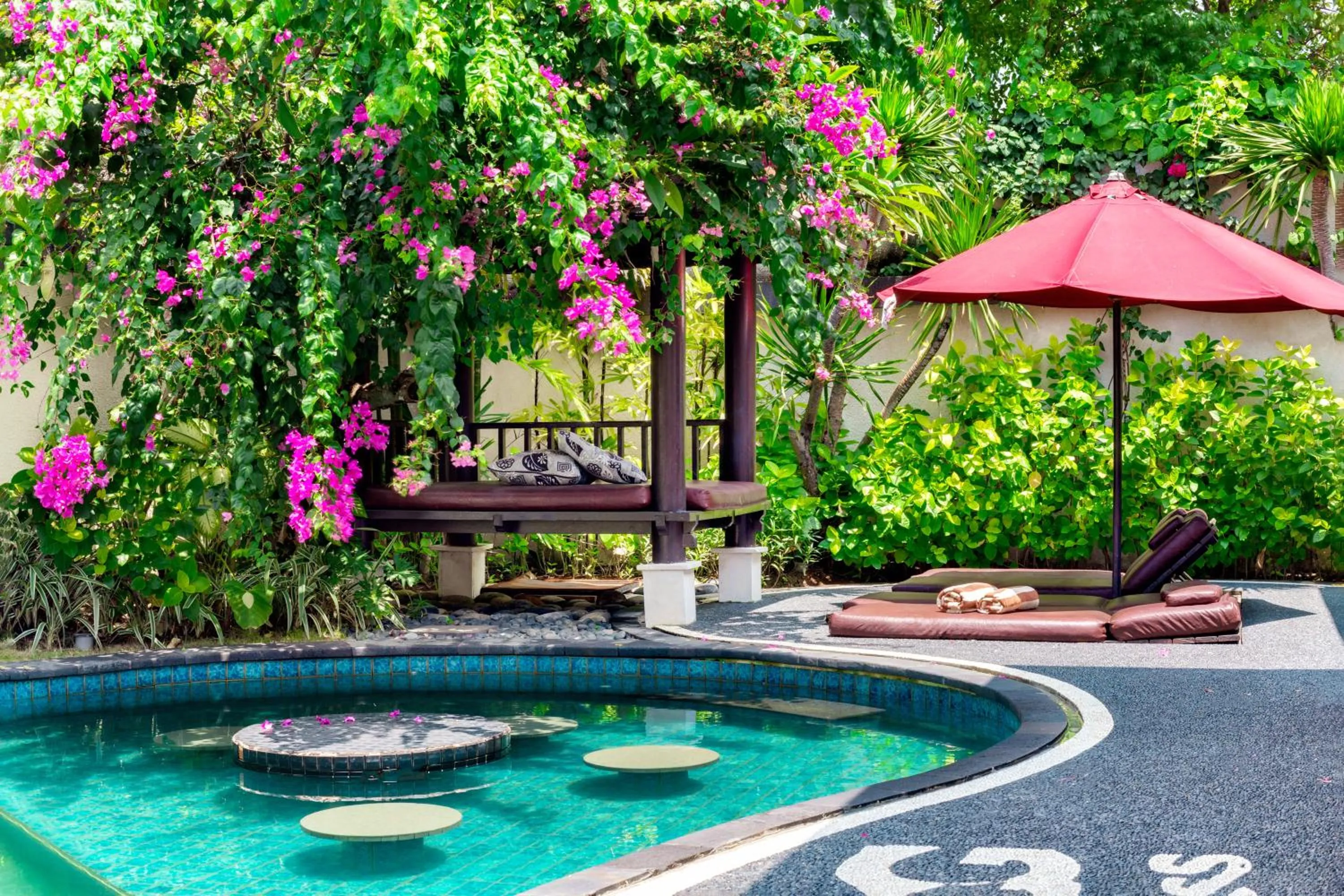 Swimming pool in D&G Villas Nusa Dua