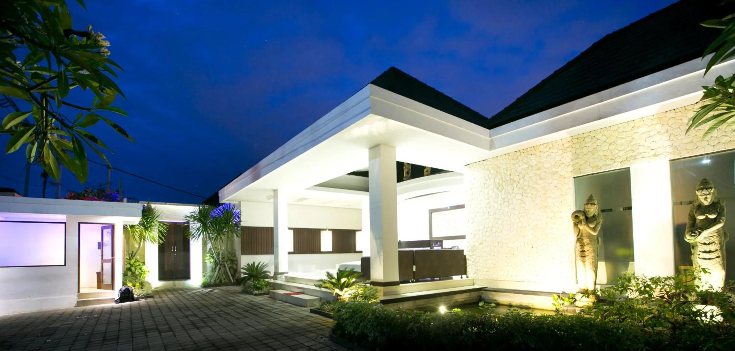 Facade/entrance in D&G Villas Nusa Dua