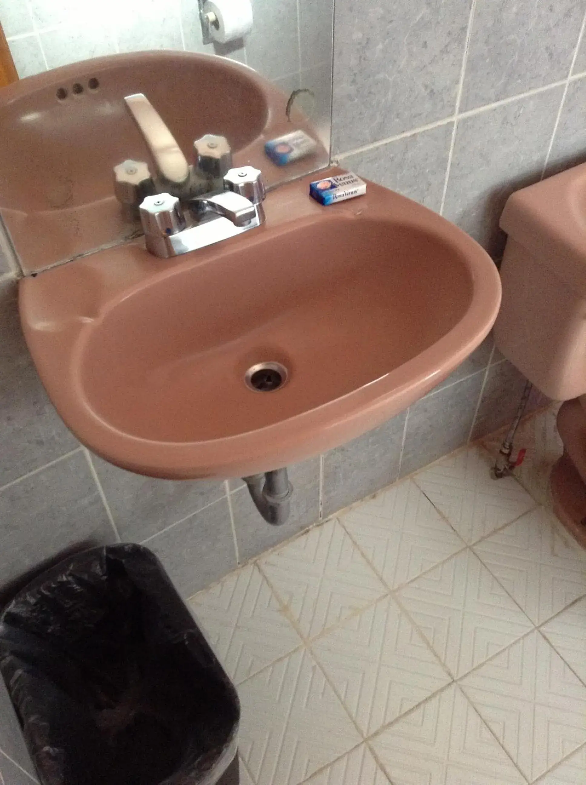 Family Room with Bathroom in Hotel Tecozautla Family Room with Bathroom in Hotel Tecozautla