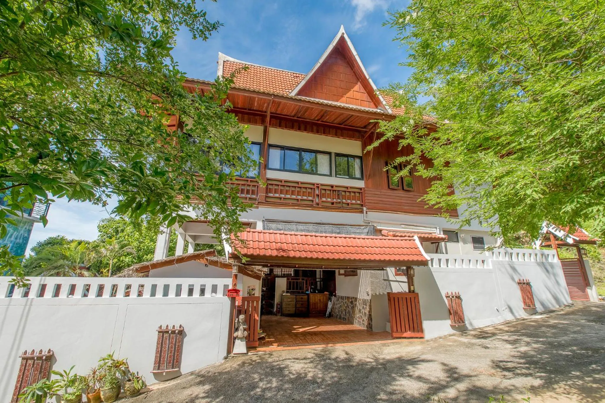 Parking in Penthouse Crystal Bay Apartments