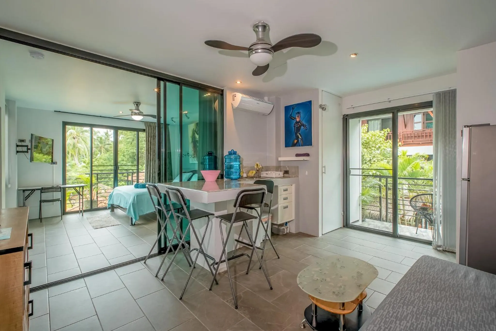 Kitchen or kitchenette in Penthouse Crystal Bay Apartments