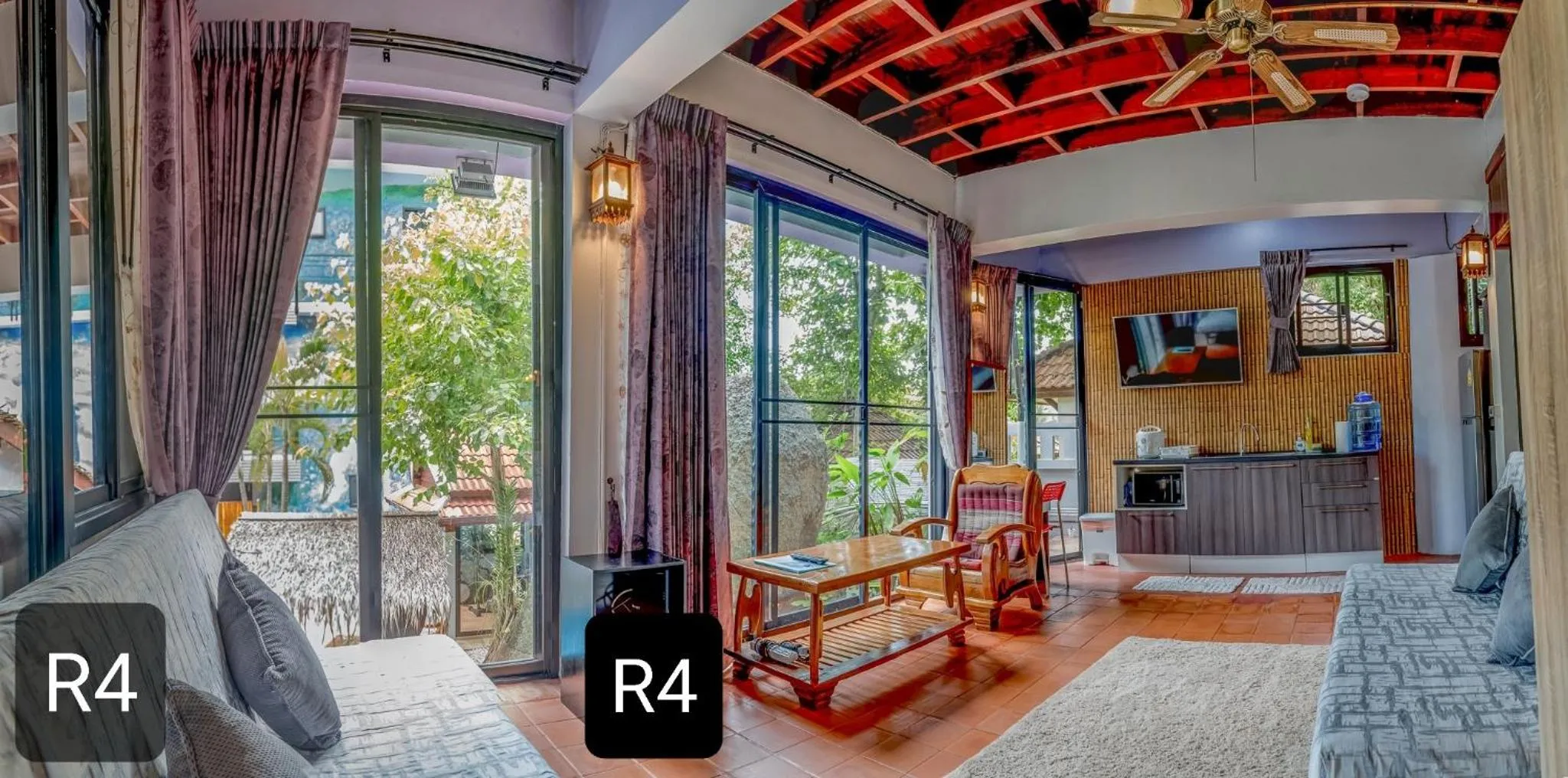 Kitchen or kitchenette in Penthouse Crystal Bay Apartments