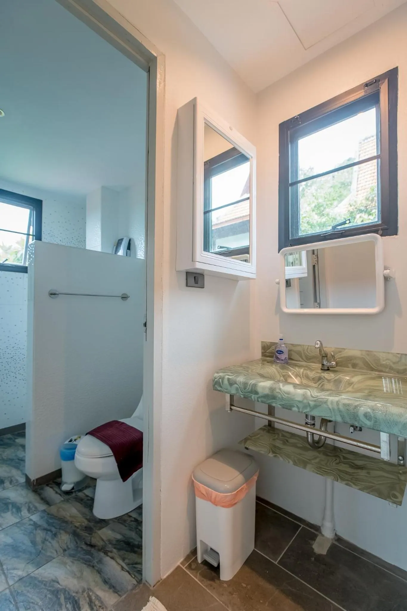 Bathroom in Penthouse Crystal Bay Apartments