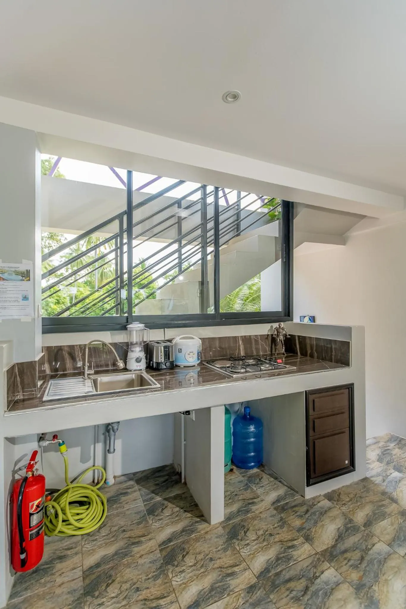 Kitchen or kitchenette in Penthouse Crystal Bay Apartments