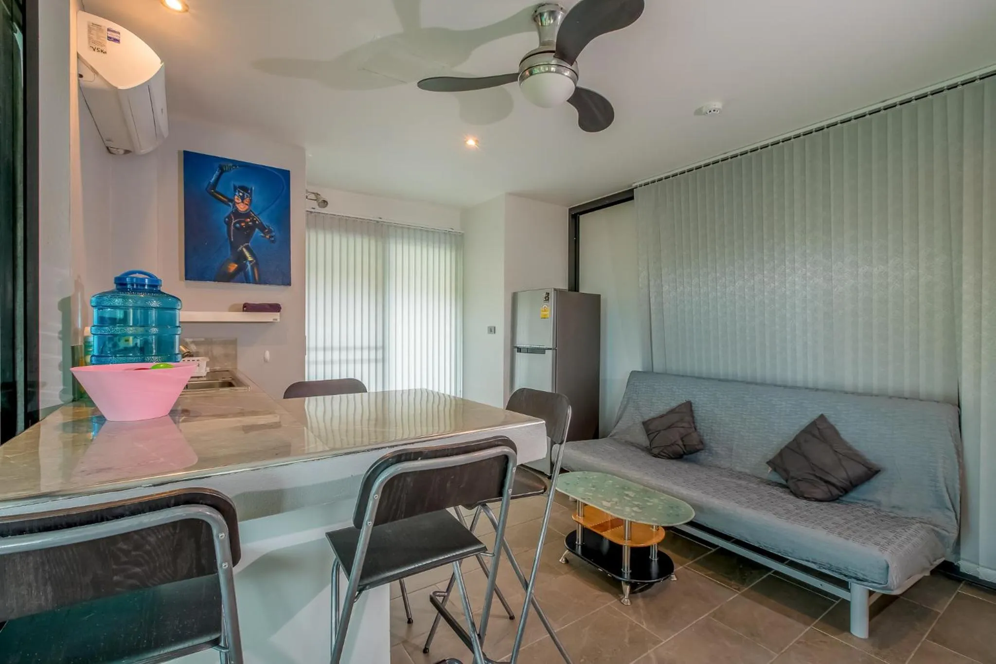 Kitchen or kitchenette in Penthouse Crystal Bay Apartments