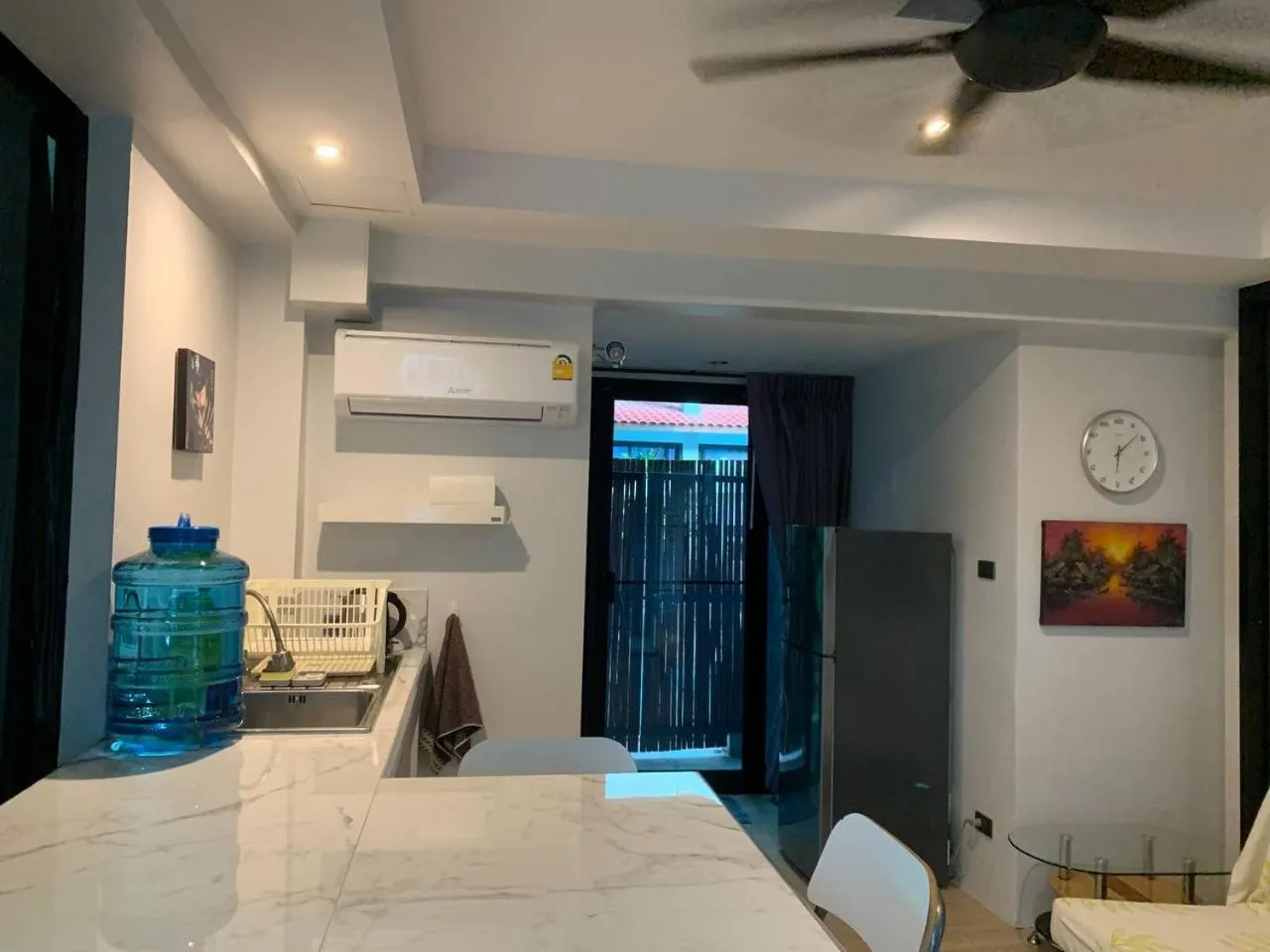 Dining area, Bed in Penthouse Crystal Bay Apartments