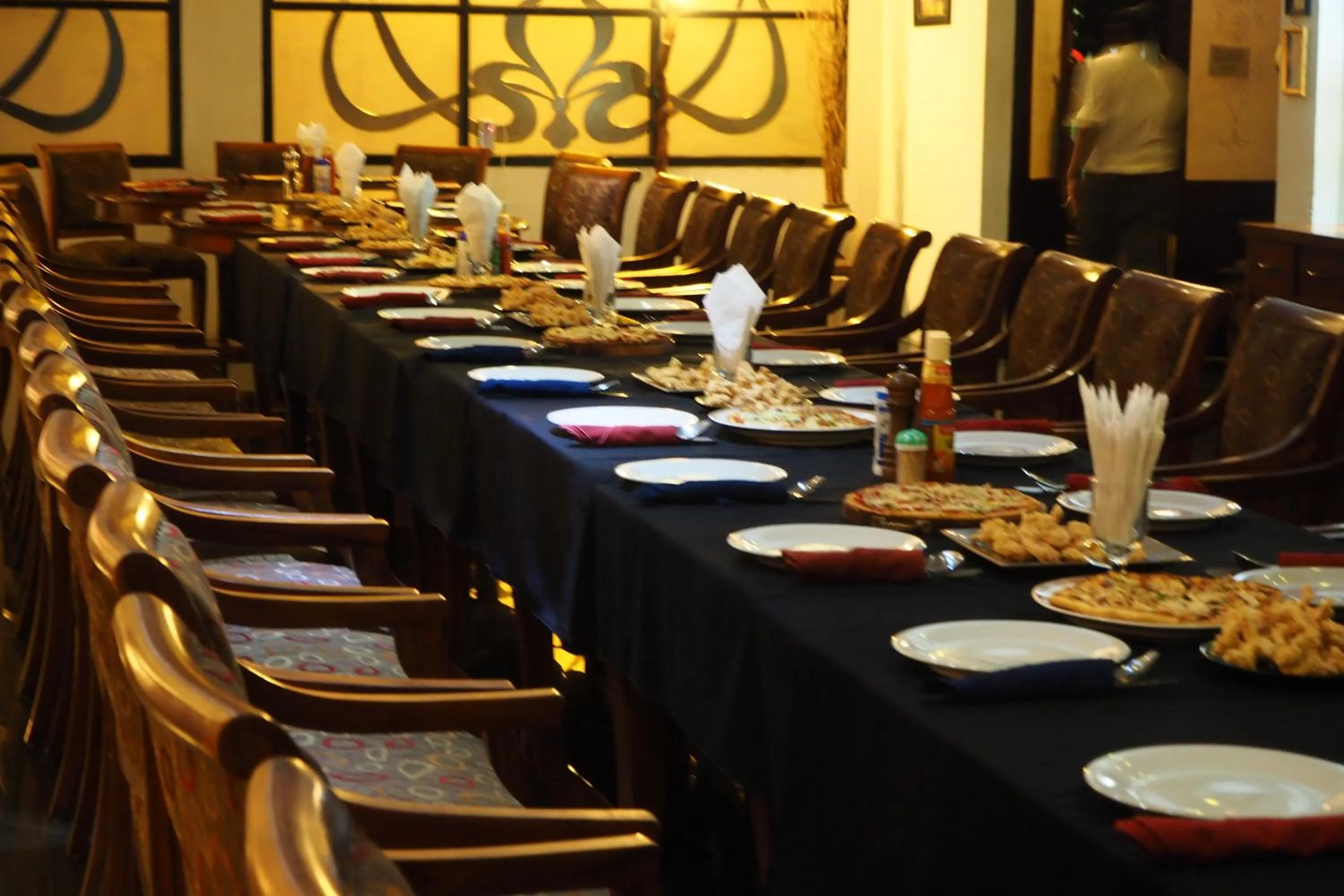 Restaurant/places to eat in The Gecho Inn Town