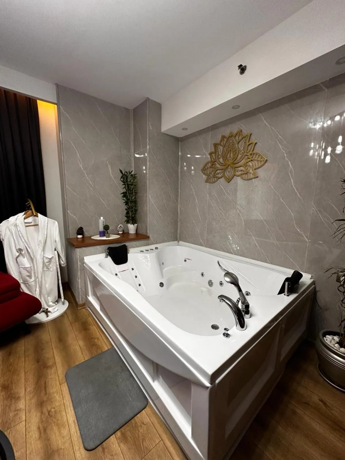 SABİHA GOKCEN İSTANBUL HOUSES Airport