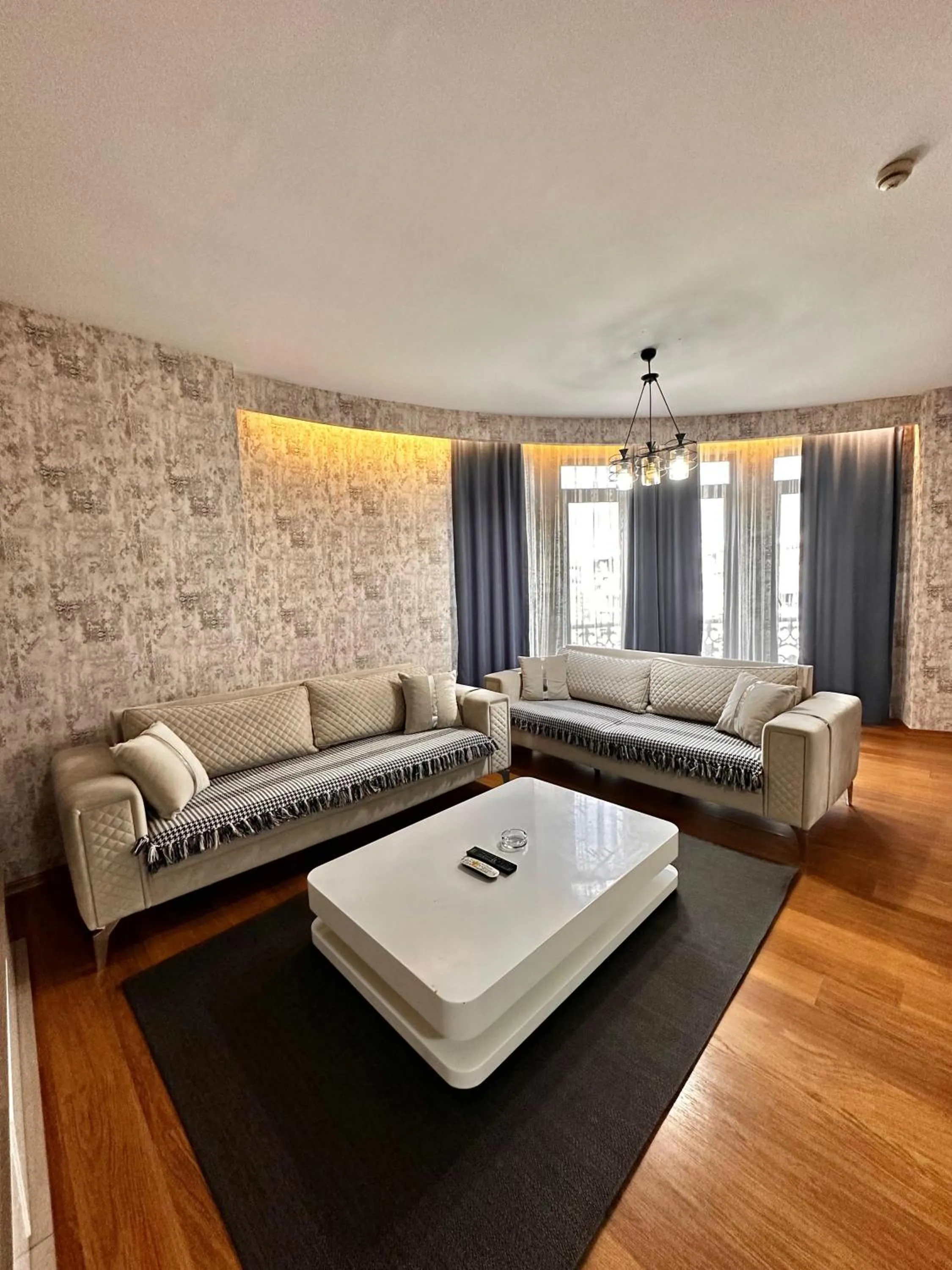 SABİHA GOKCEN İSTANBUL HOUSES Airport