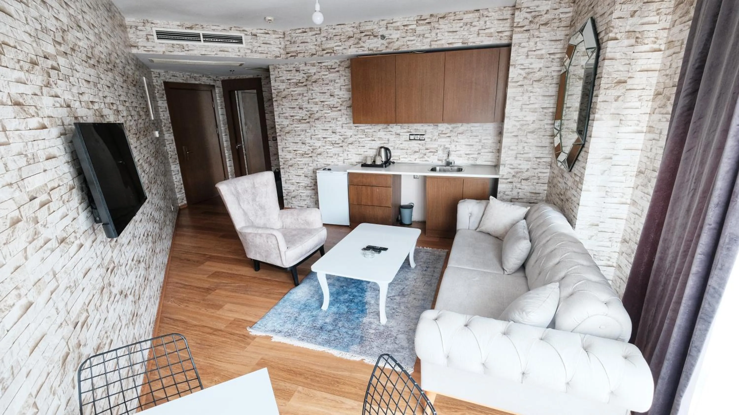 SABİHA GOKCEN İSTANBUL HOUSES Airport