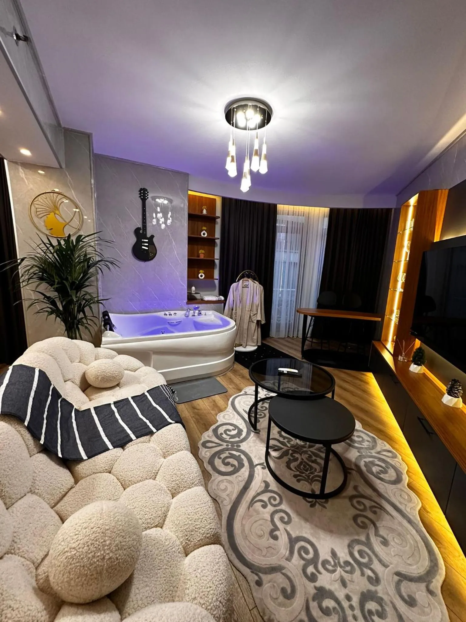 Communal lounge/ TV room, Bed in SABİHA GOKCEN İSTANBUL HOUSES Airport