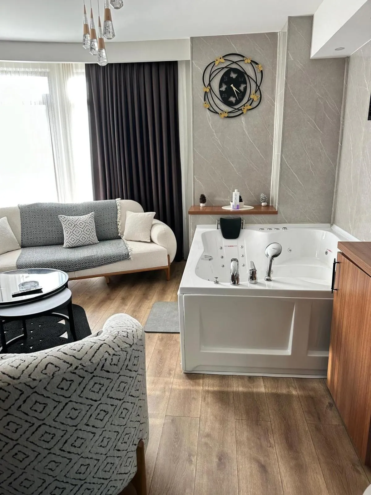 SABİHA GOKCEN İSTANBUL HOUSES Airport