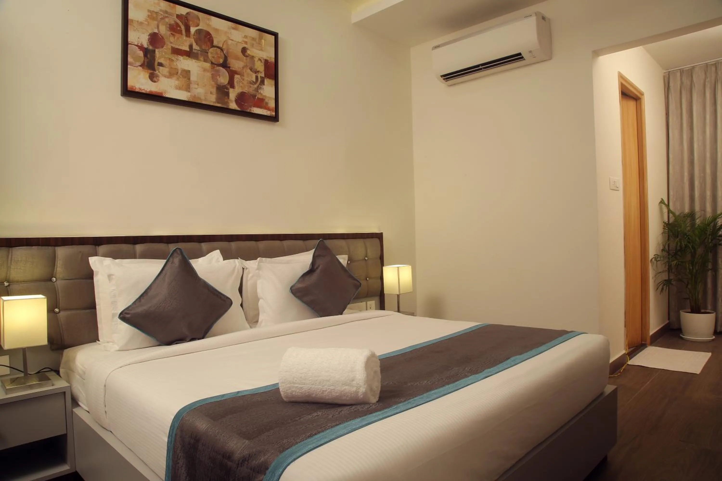 Bed in PARK IRIS HOTELS, MG Road