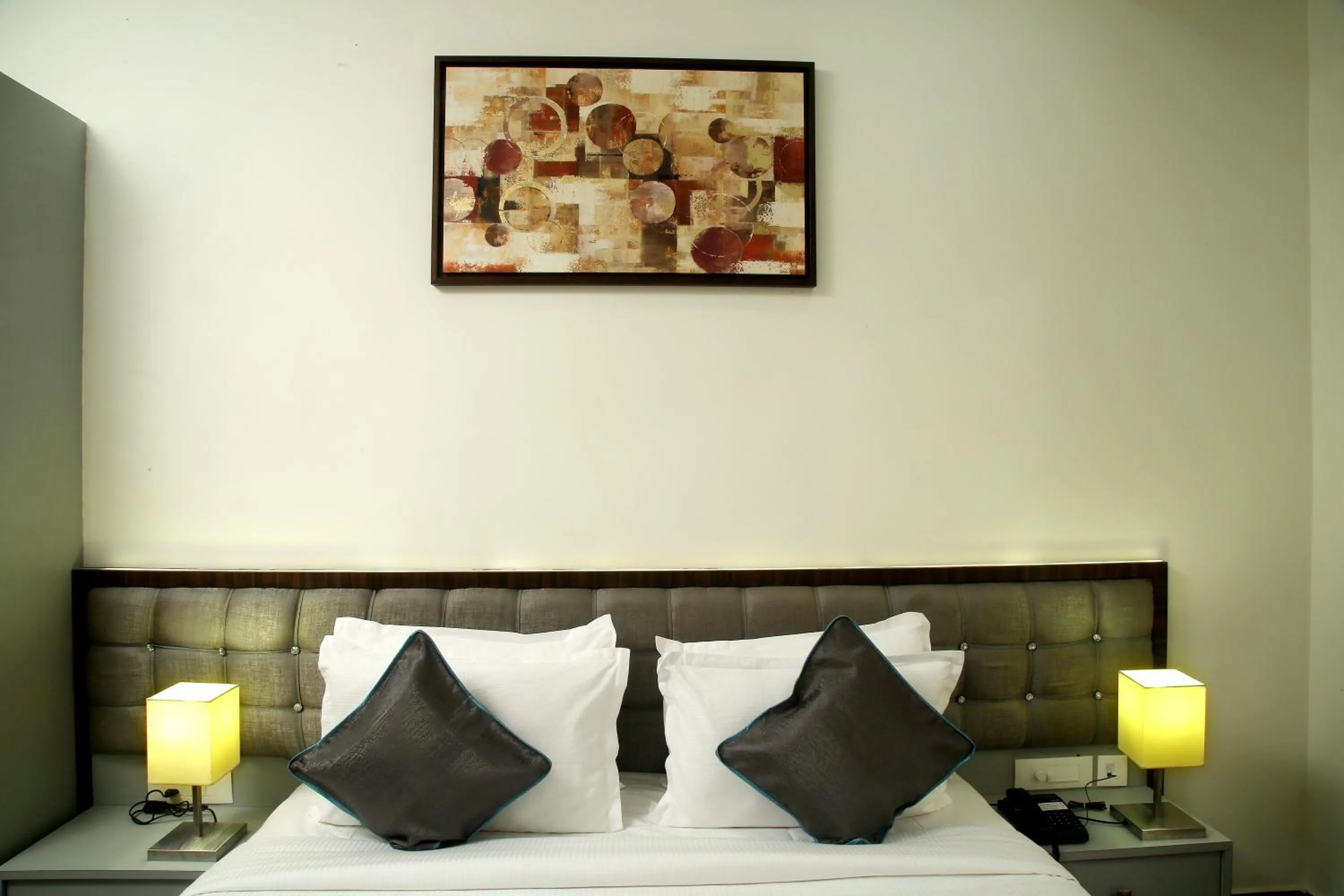 Bed in PARK IRIS HOTELS, MG Road