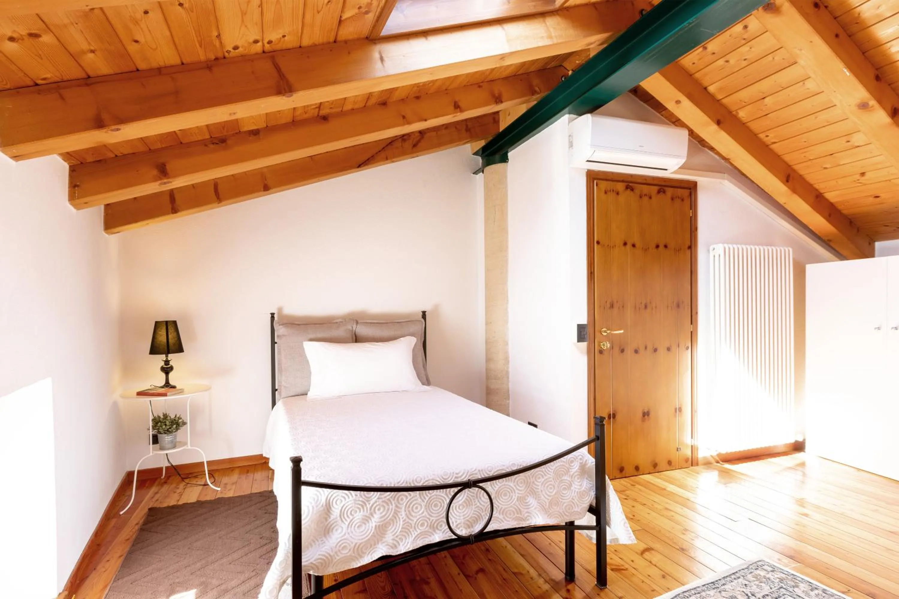 Bed in B&B Antico Borgo Marcemigo