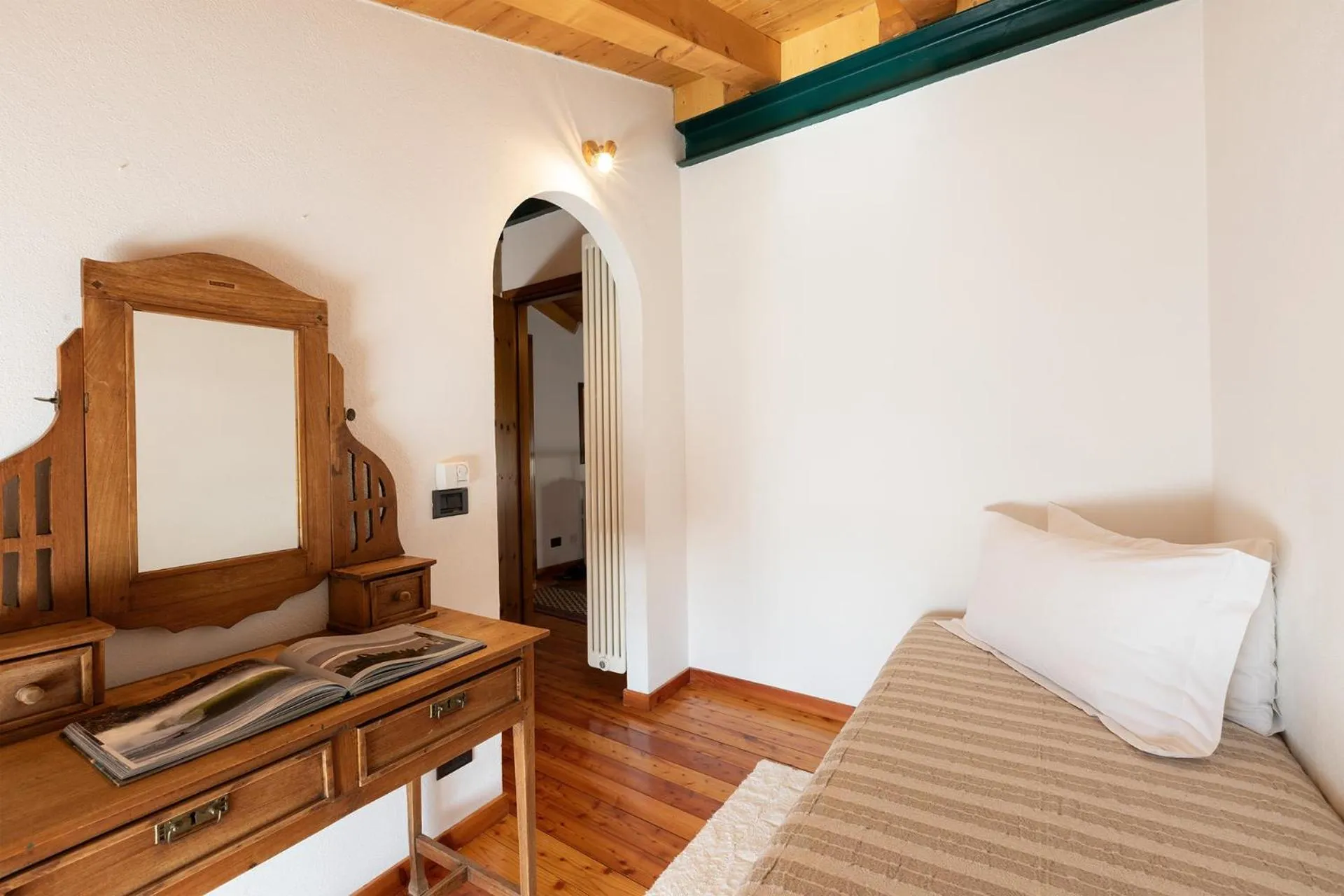 Photo of the whole room, Bed in B&B Antico Borgo Marcemigo
